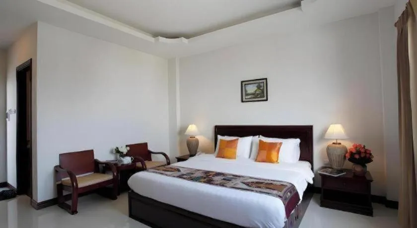 Bed in Lao Golden Hotel