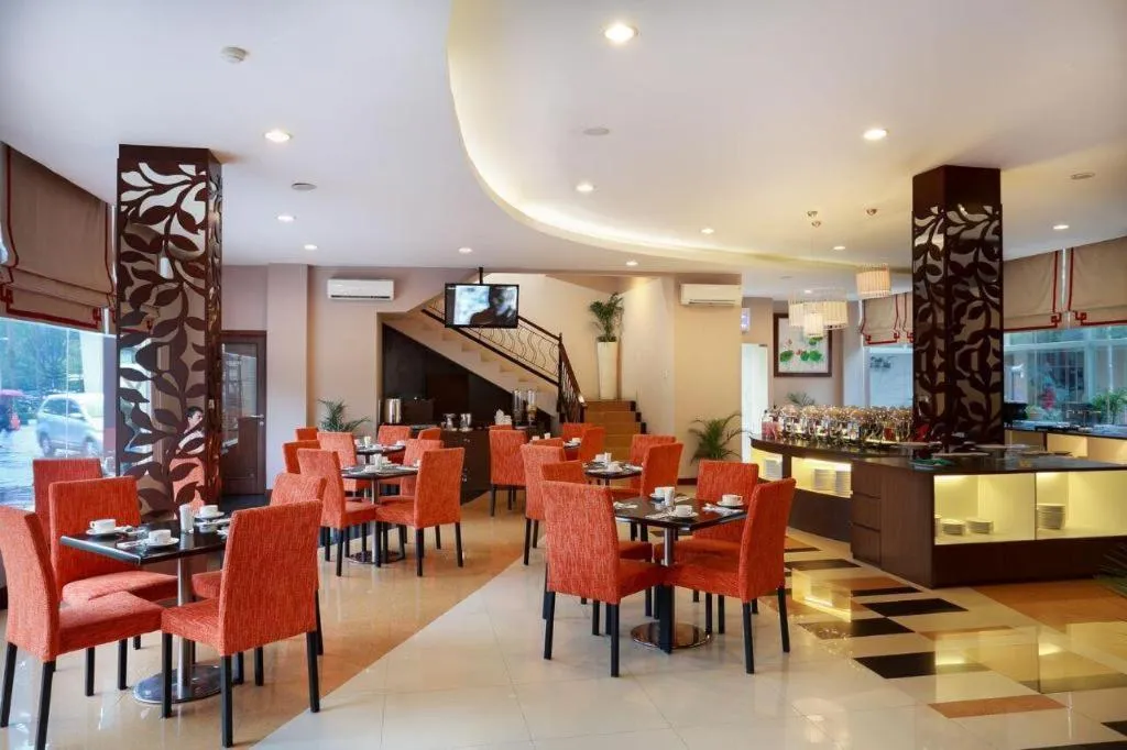 IPB Convention Hotel Botani Square