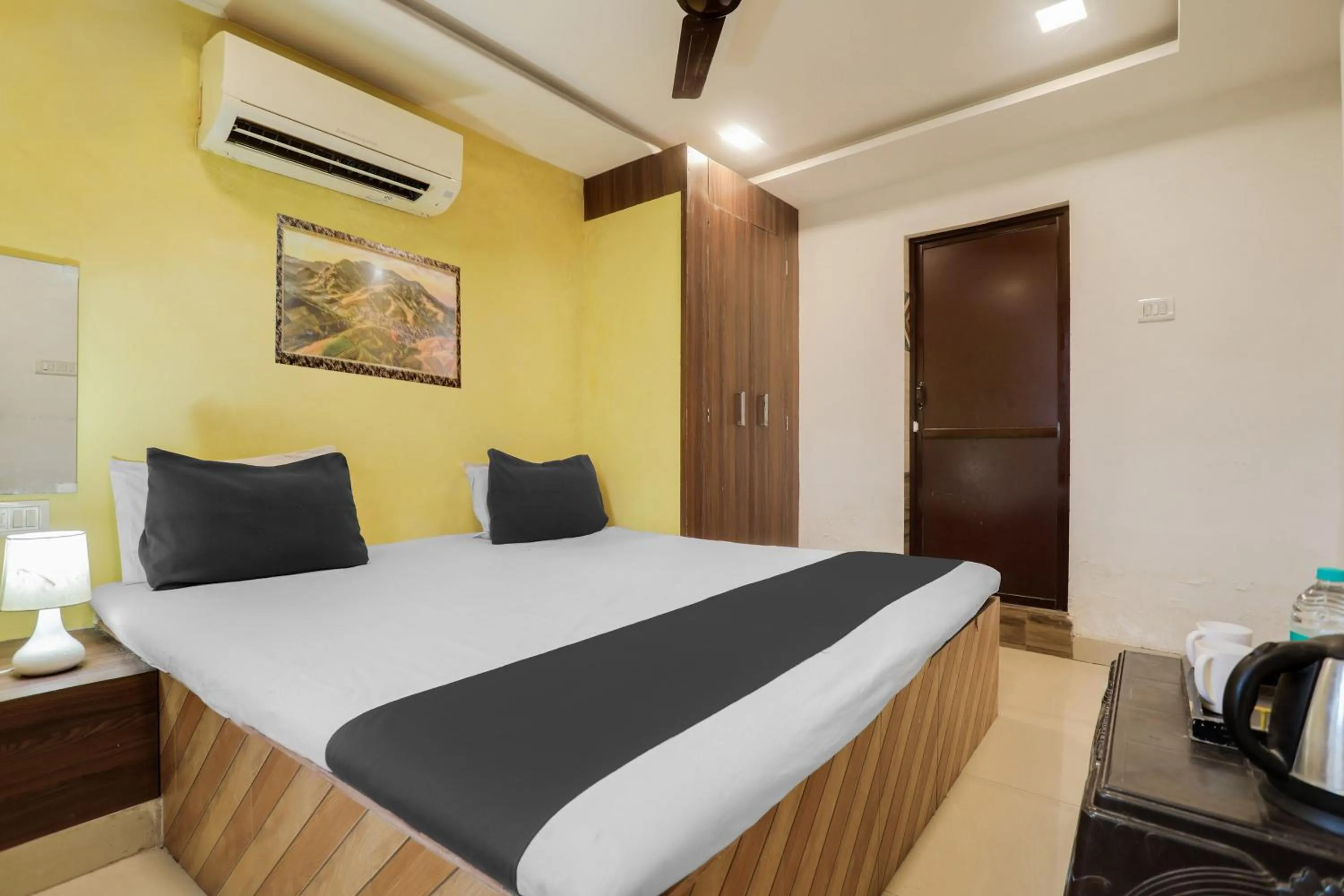 Bedroom in Hotel O Gyan Regency