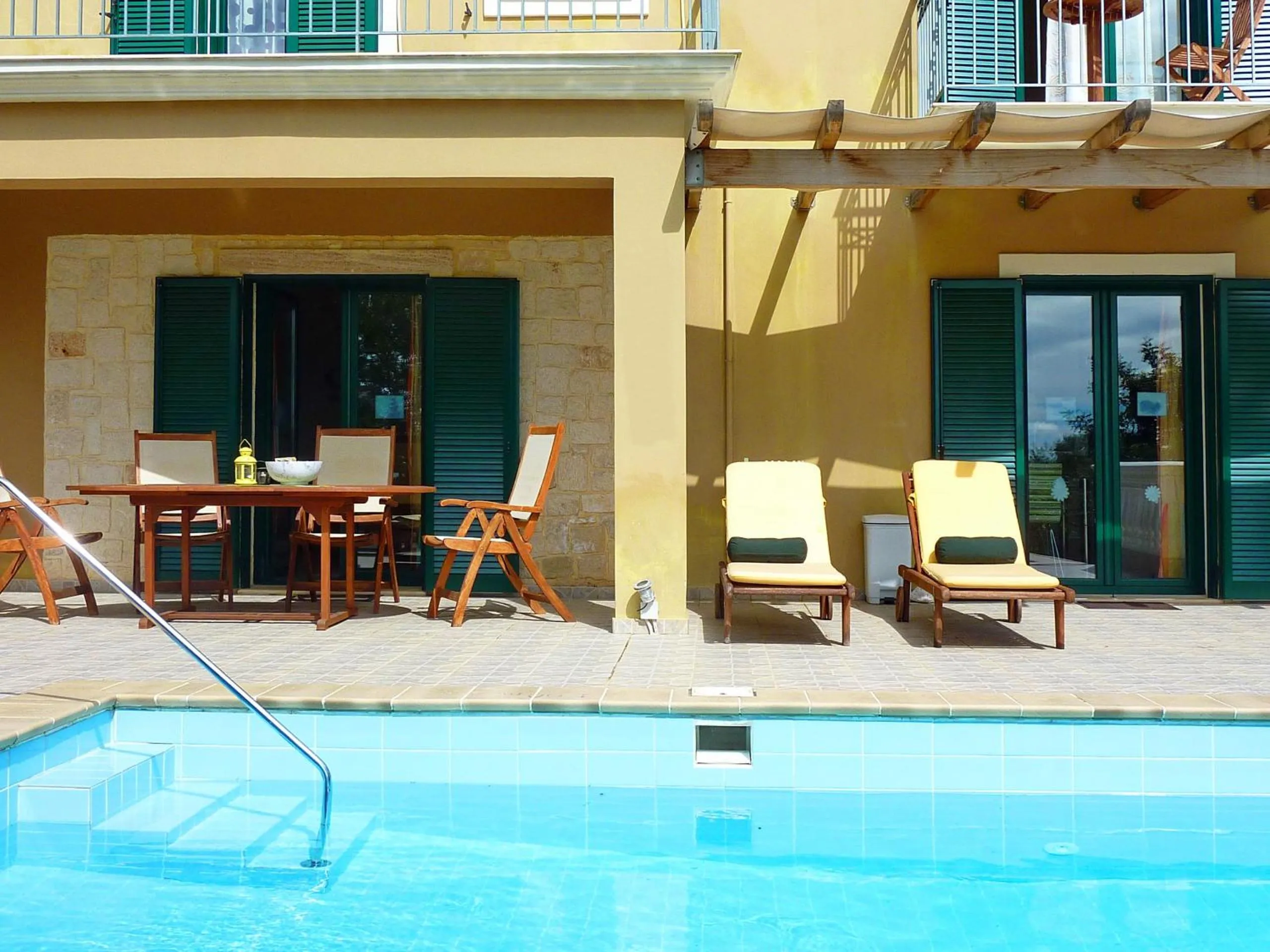 Swimming pool in Villa Yianna