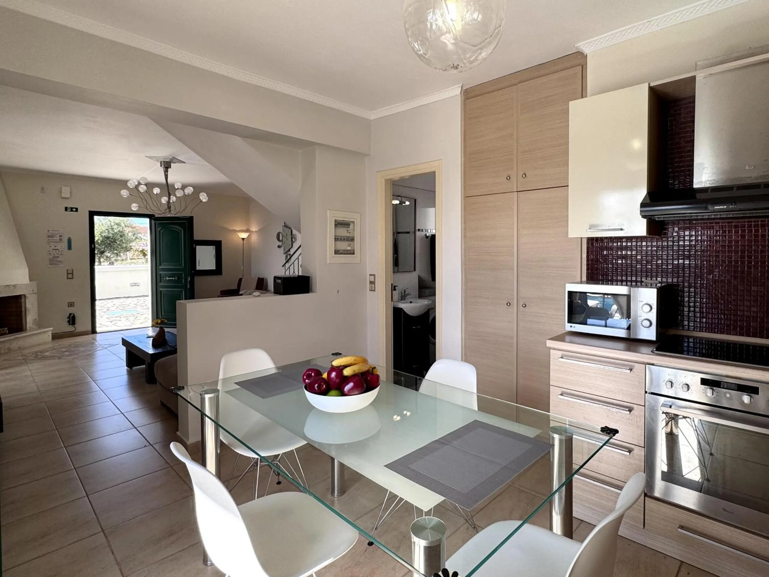 Kitchen or kitchenette in Villa Yianna