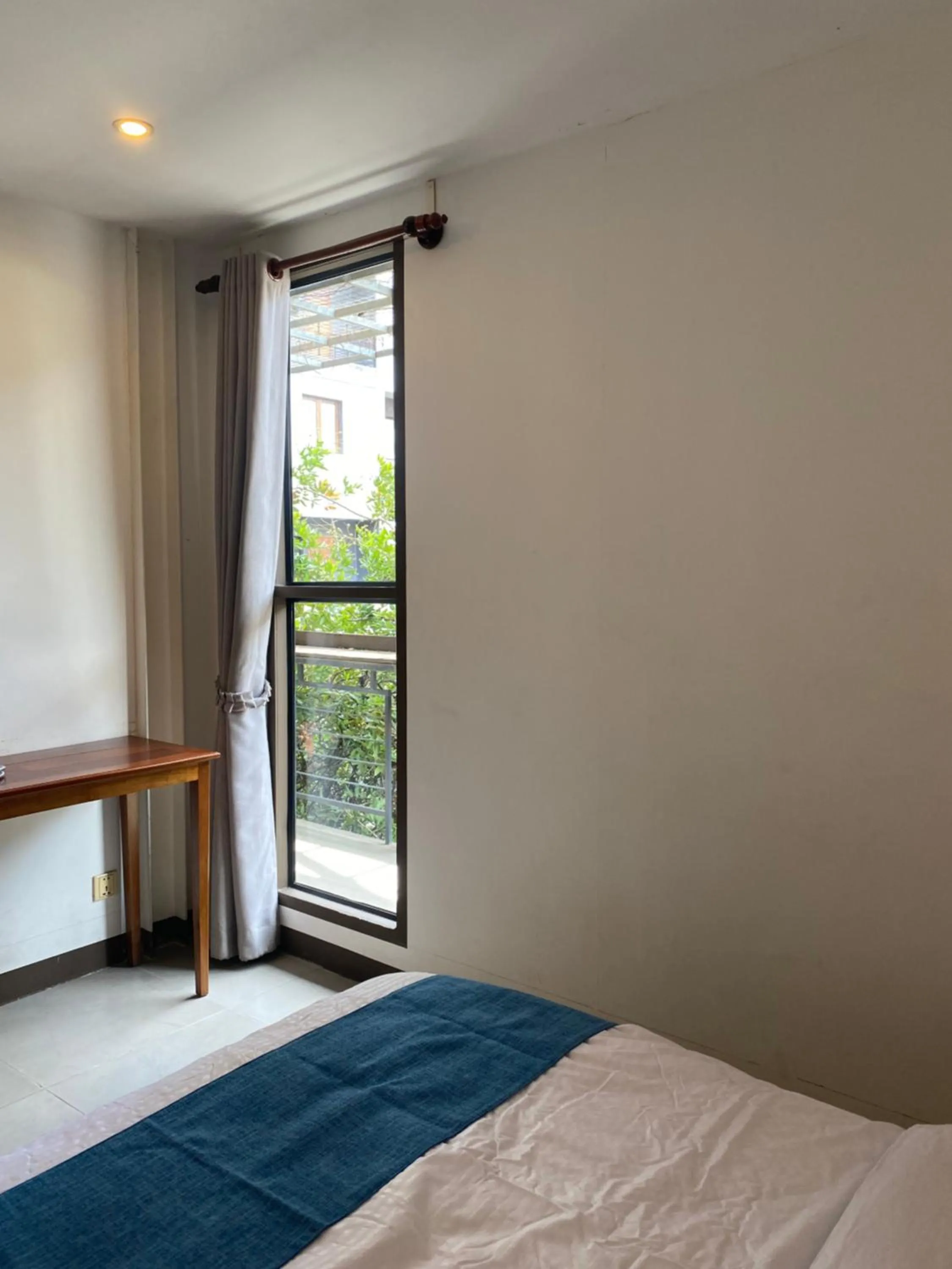 Photo of the whole room, Bed in Feliz Hostel Cafe & Bar