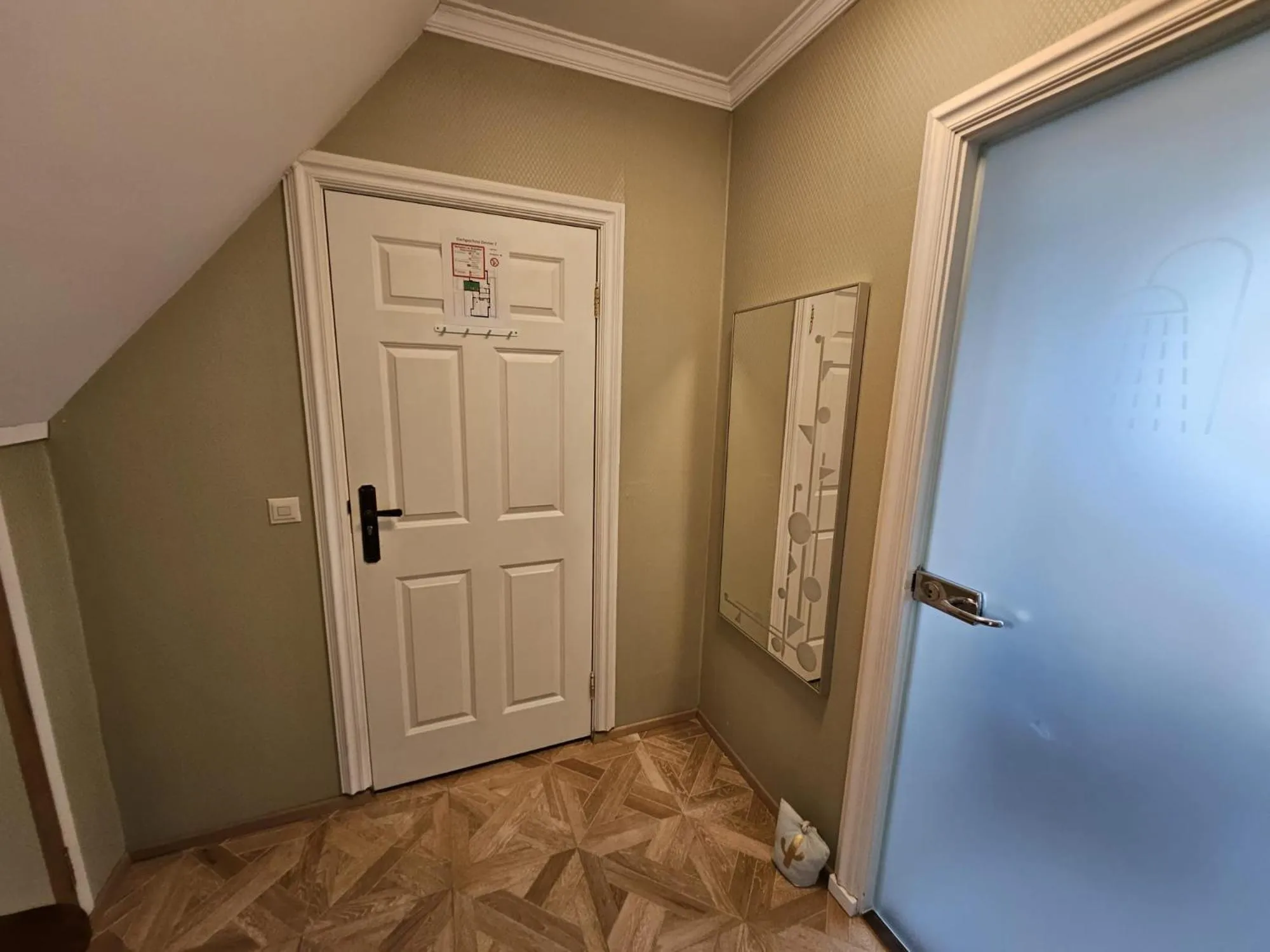 wardrobe in Klein Holland