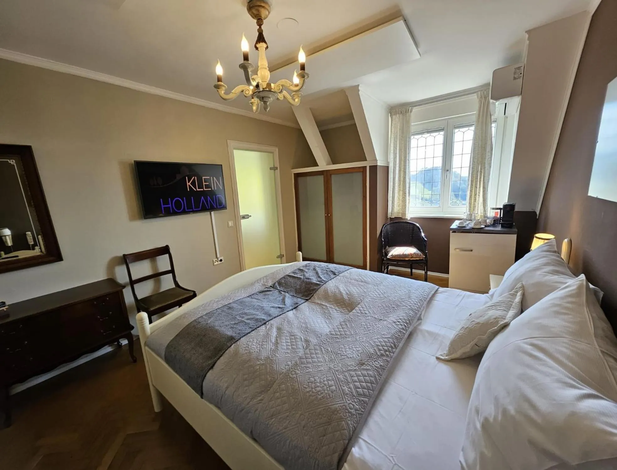 Bed in Klein Holland