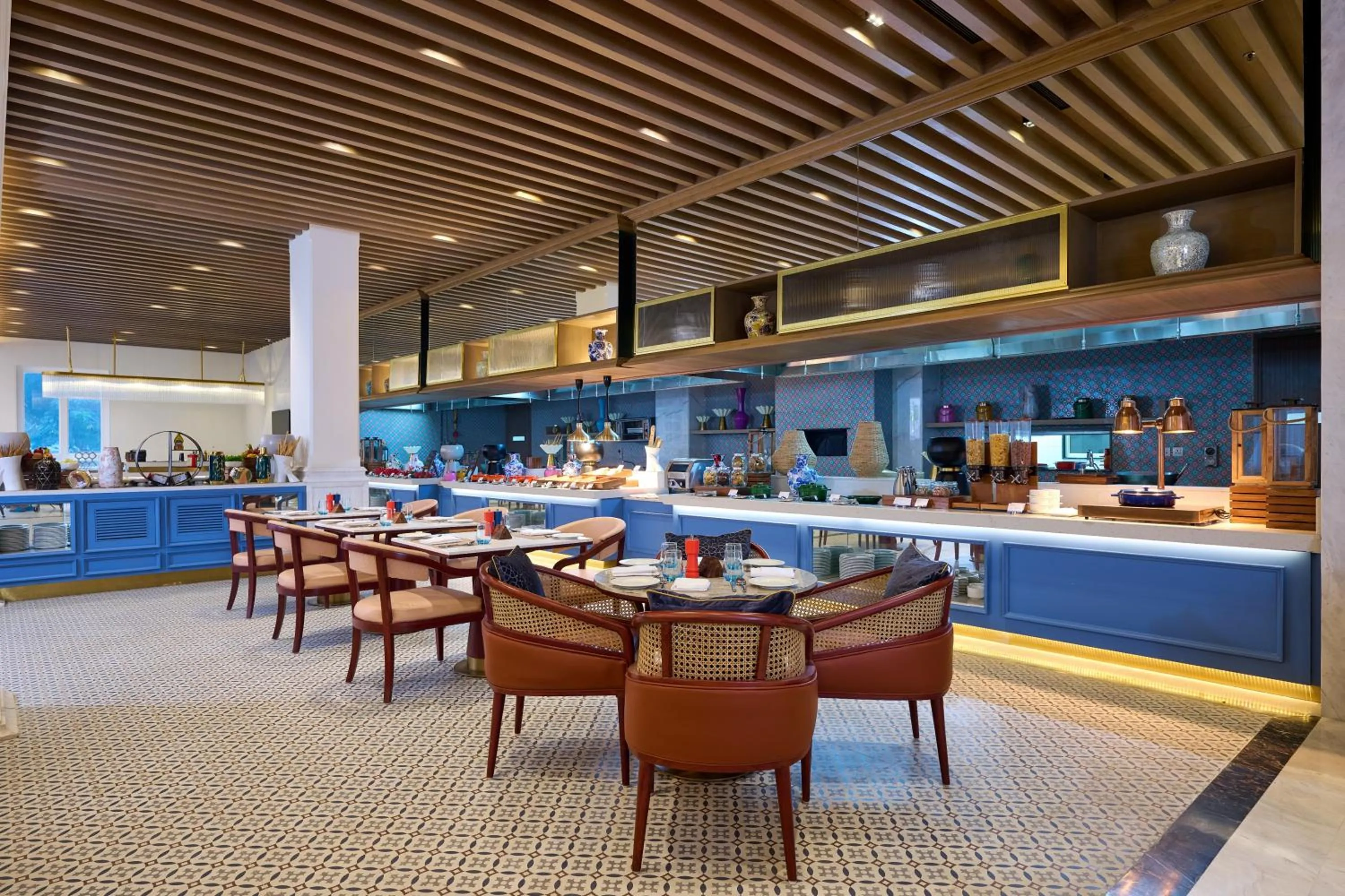 Restaurant/places to eat in Sarovar Premiere Amritsar