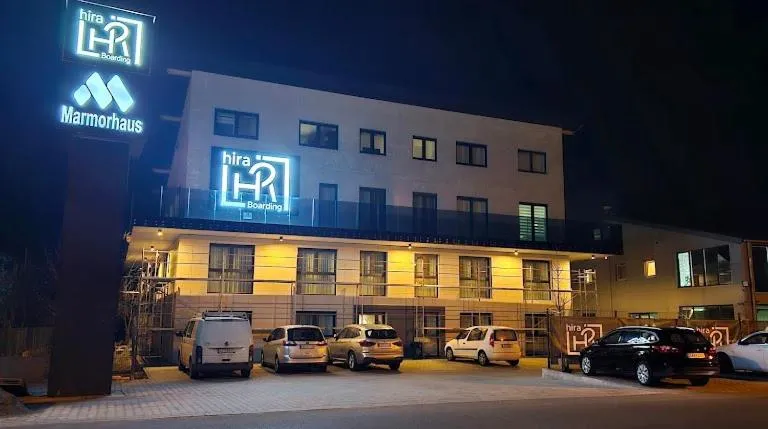 Hira Boarding Aparthotel