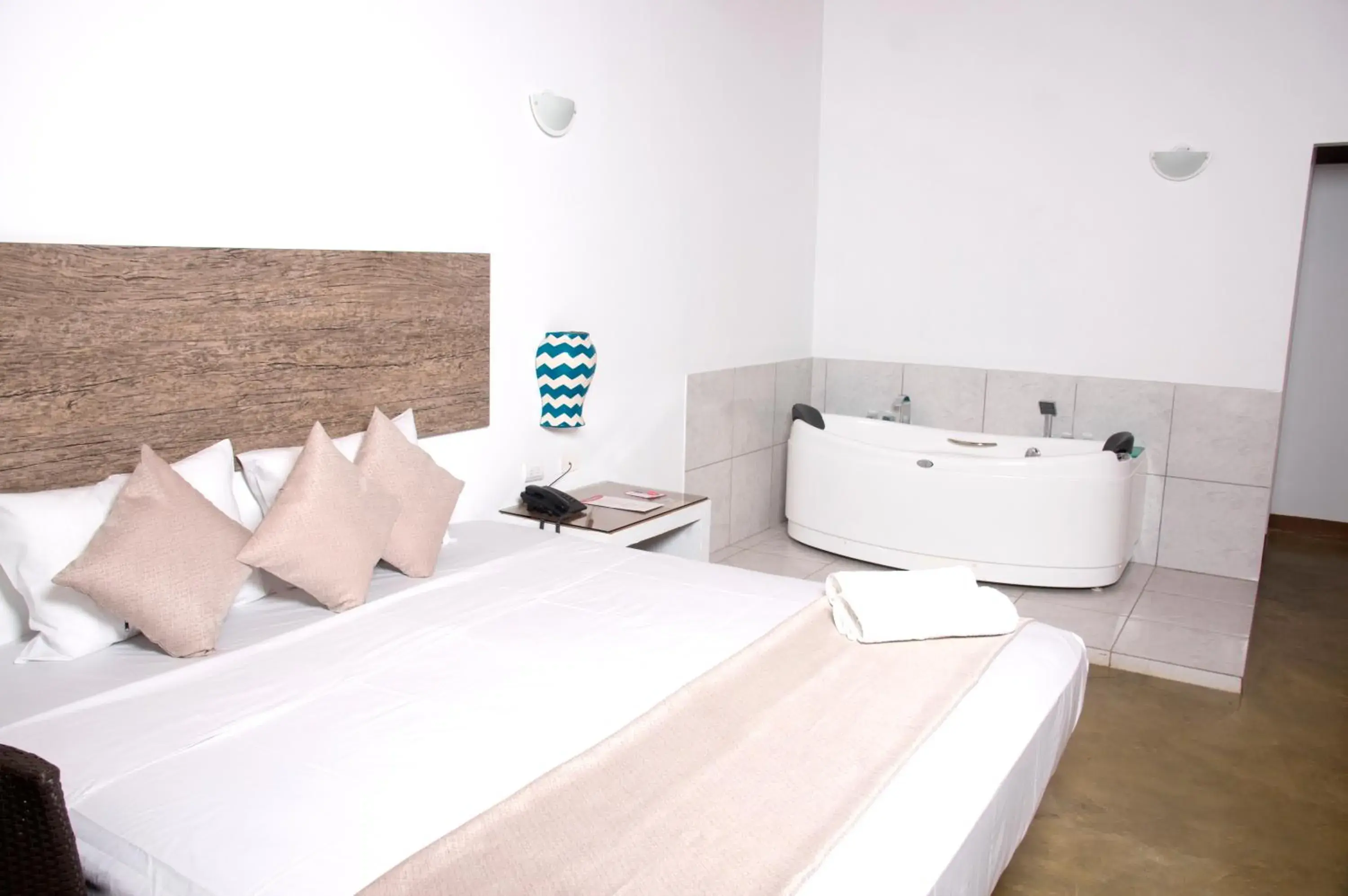 Double Room with Spa Bath in Akas Hotel Apartamentos Double Room with Spa Bath in Akas Hotel Apartamentos