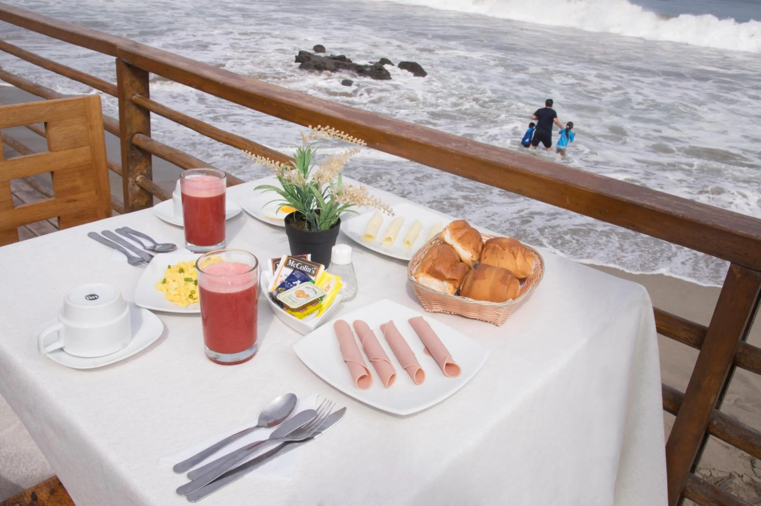 Continental breakfast in Akas Hotel Apartamentos