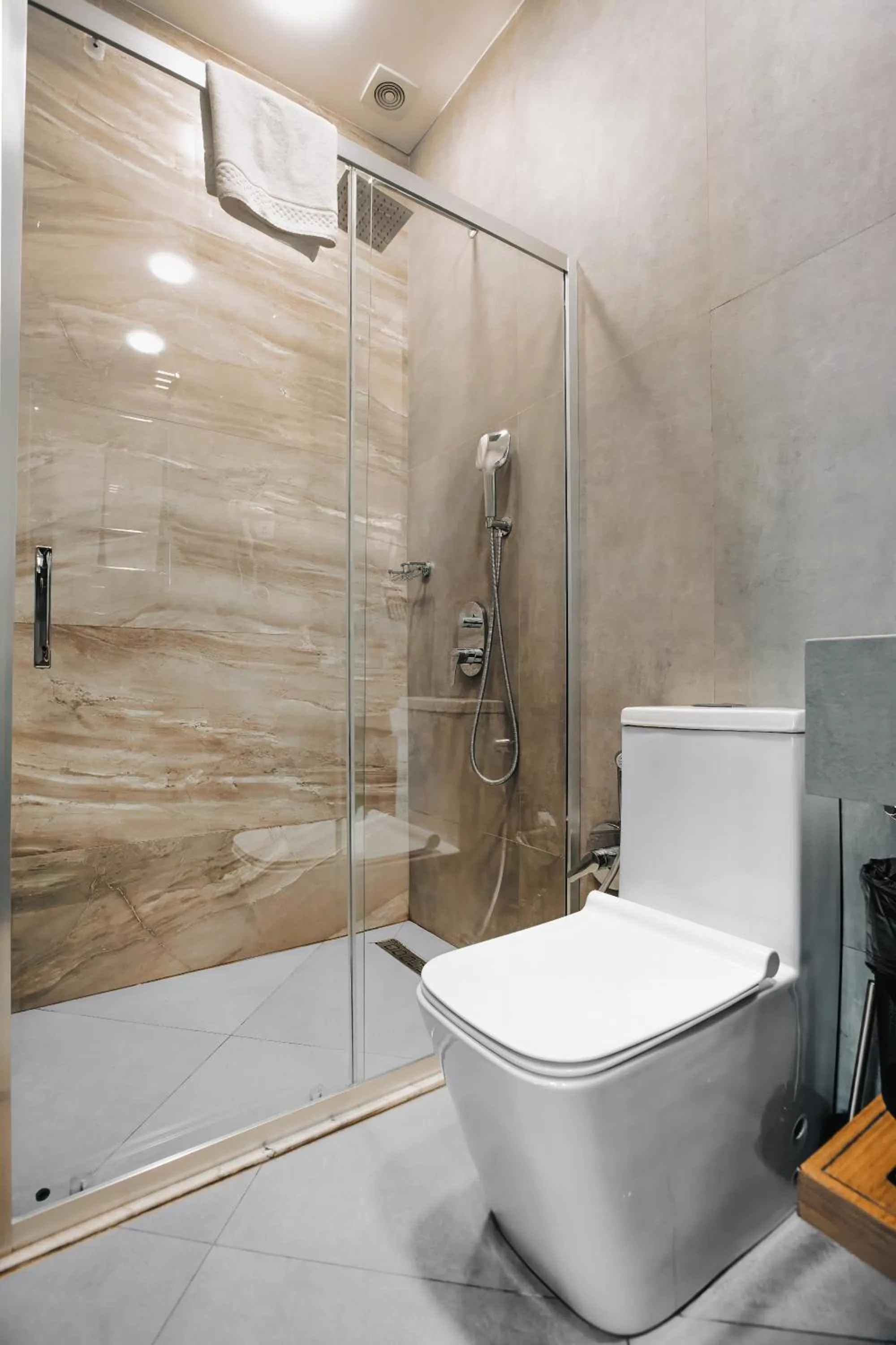 Nizami Central Park Hotel