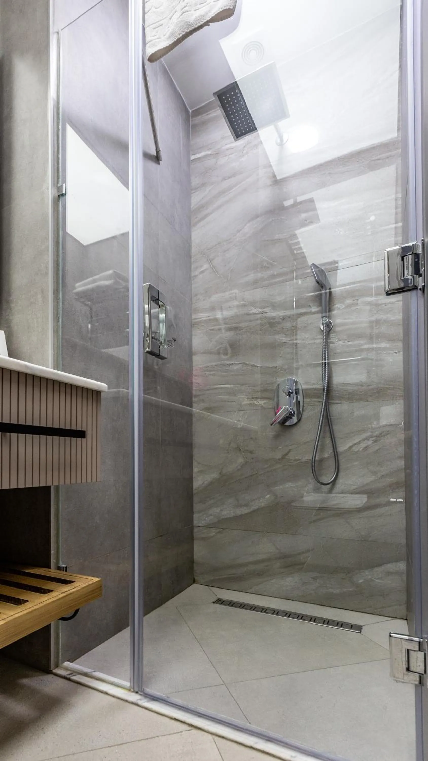 Nizami Central Park Hotel