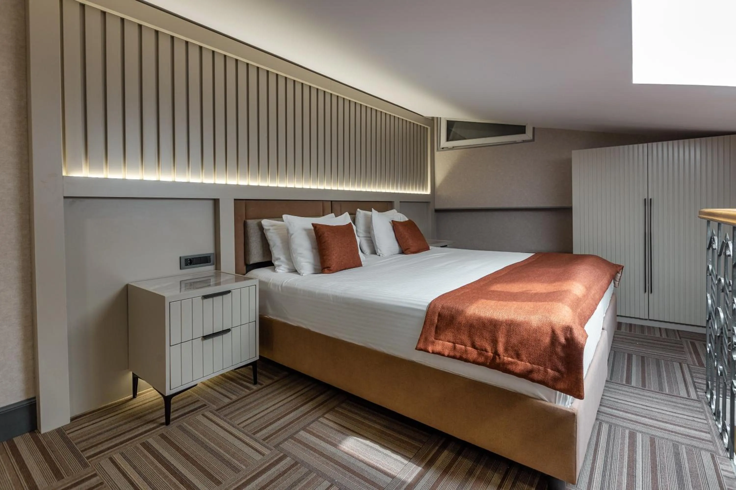 Bed in Nizami Central Park Hotel