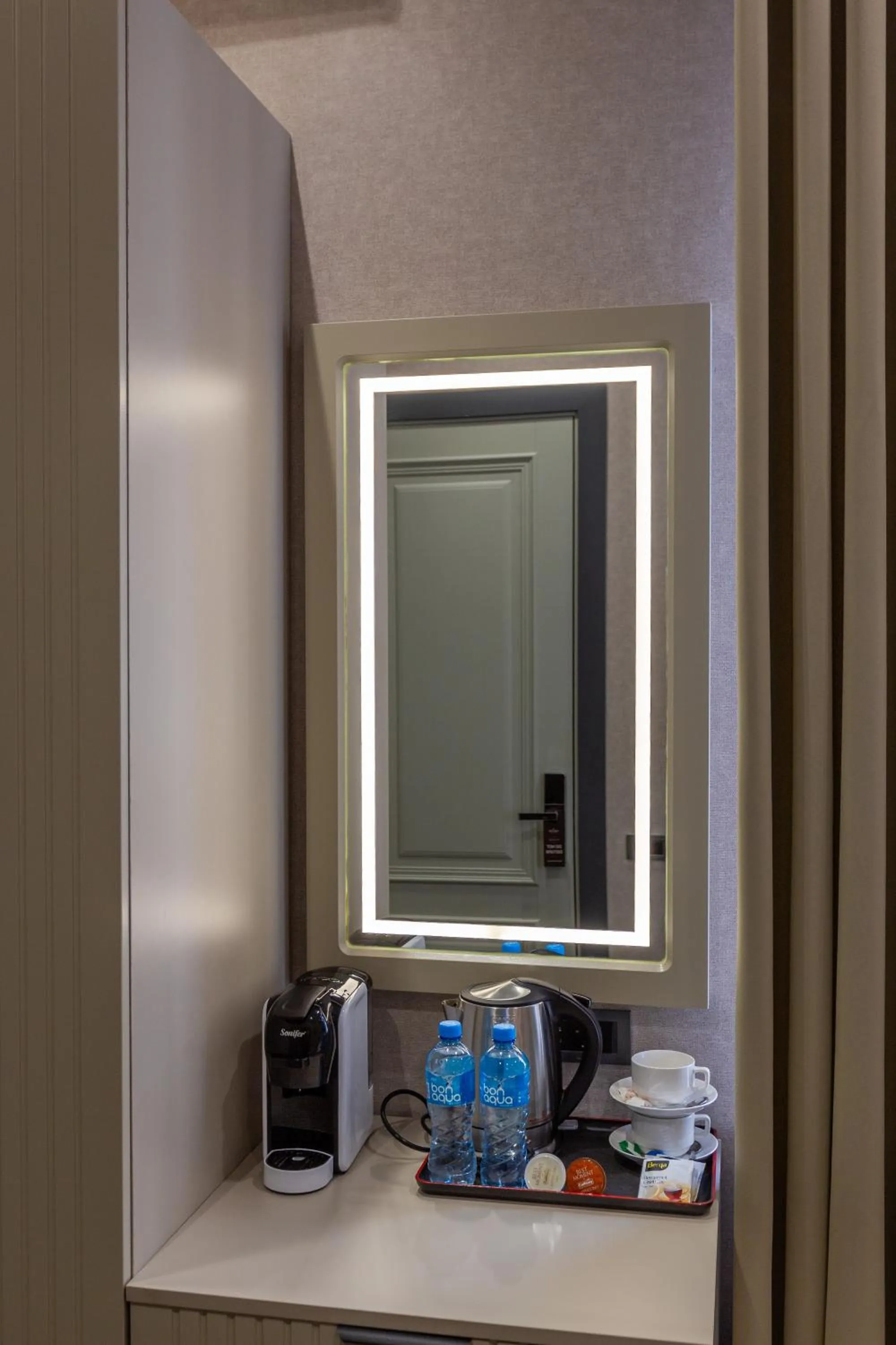 Nizami Central Park Hotel