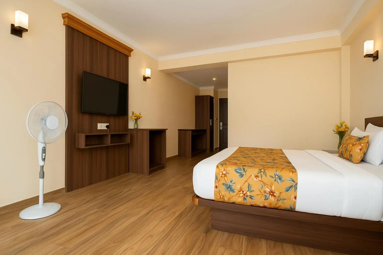Bed in Summit Namnang Courtyard & Spa Near Mg Marg