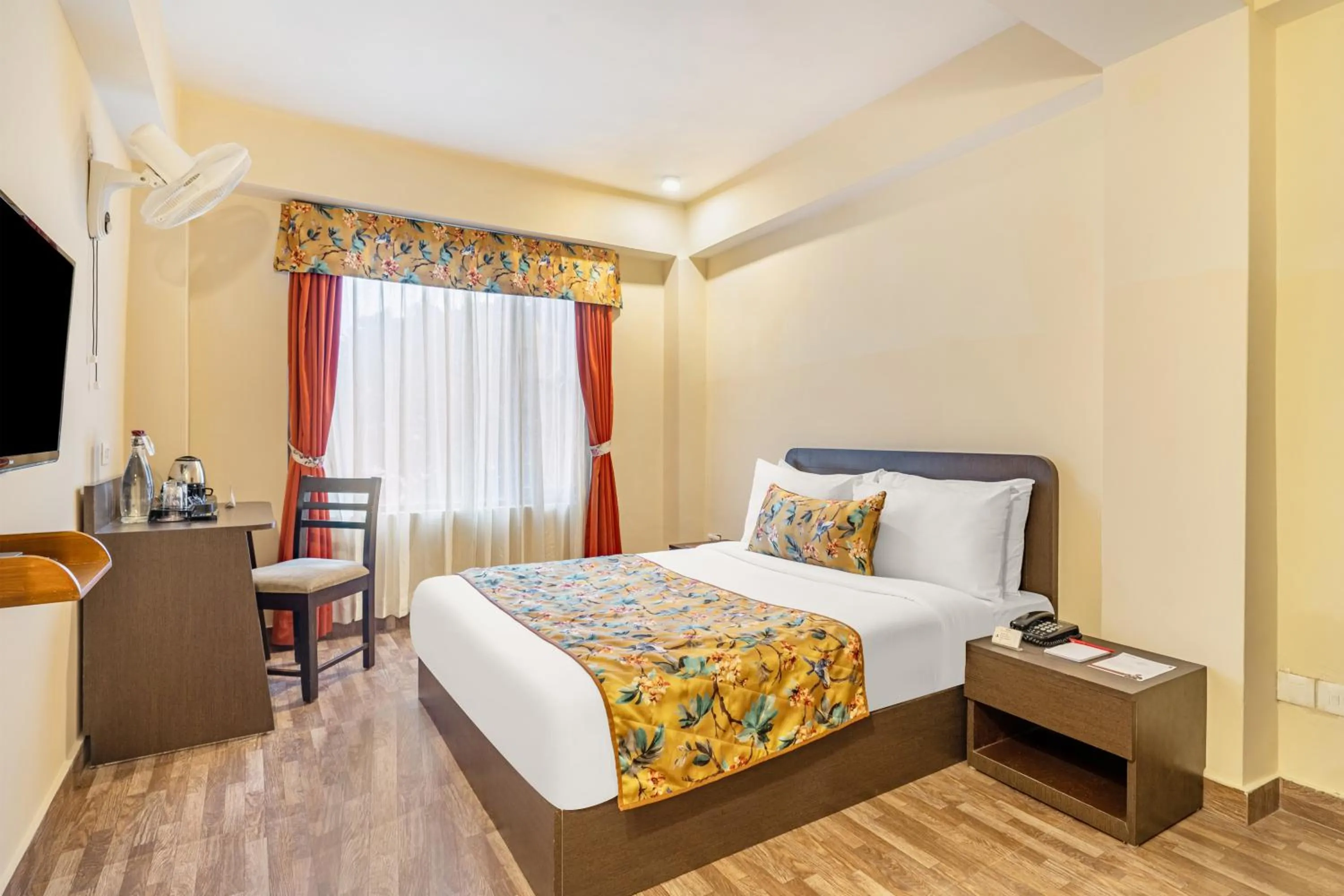 Bed in Summit Namnang Courtyard & Spa Near Mg Marg