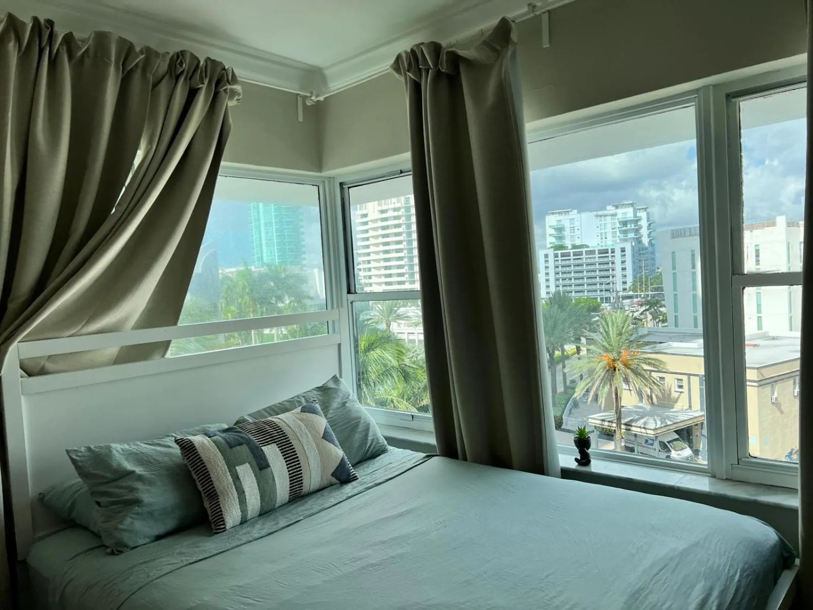 City view, Bed in Casablanca miami beach