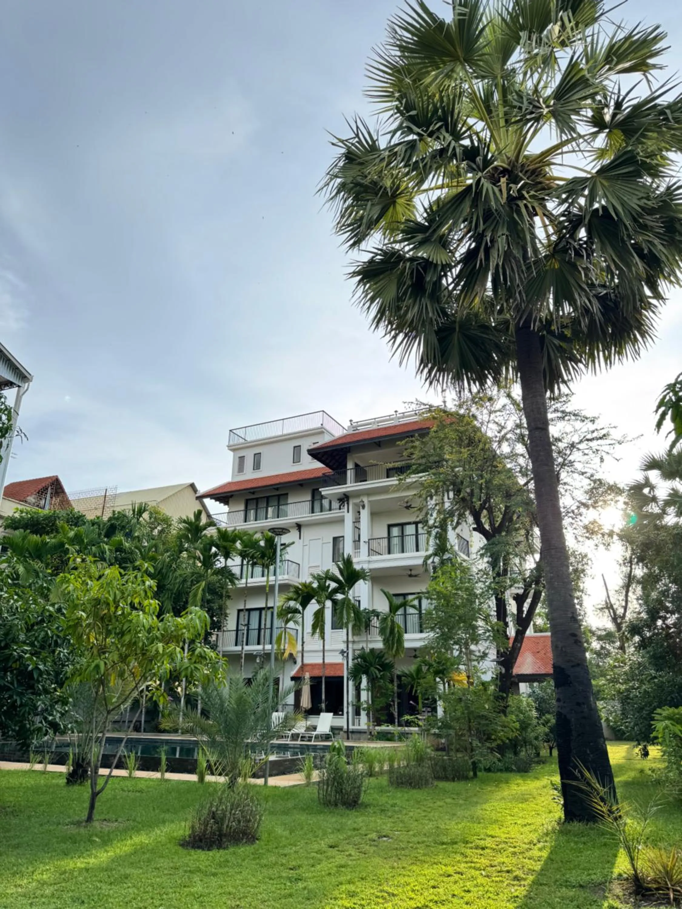 Property building in Mealy Villa