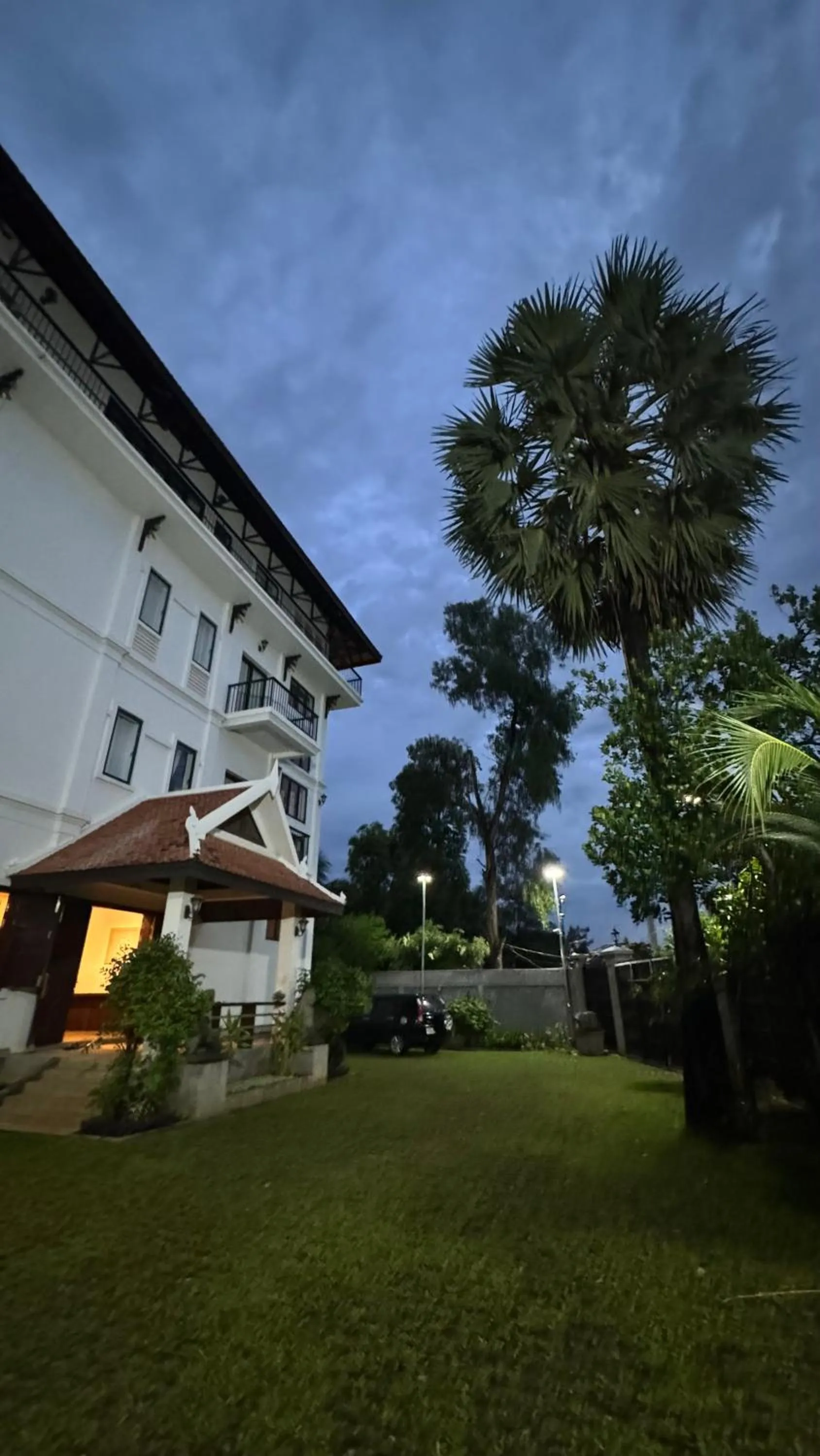 Property building in Mealy Villa