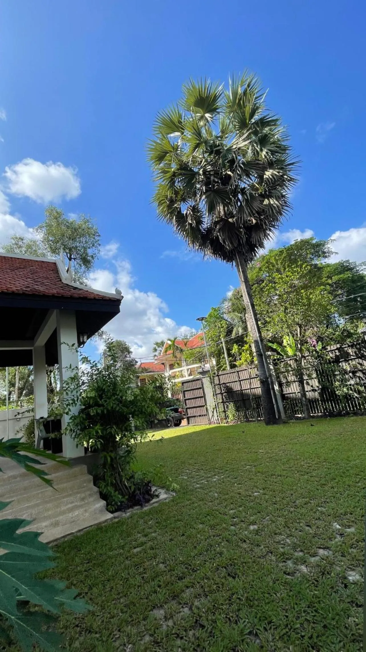 Property building in Mealy Villa