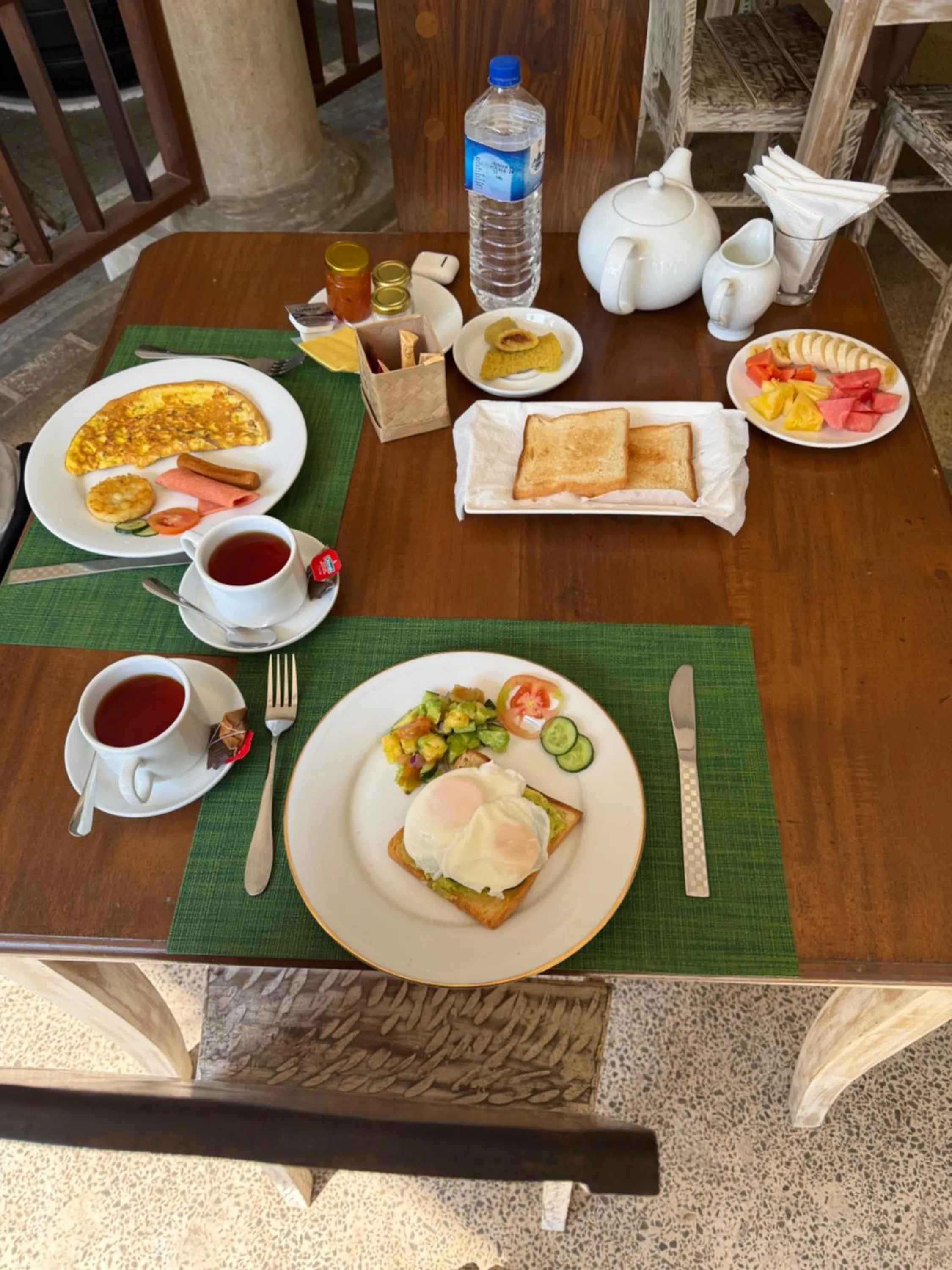 Breakfast in Hiding Unawatuna
