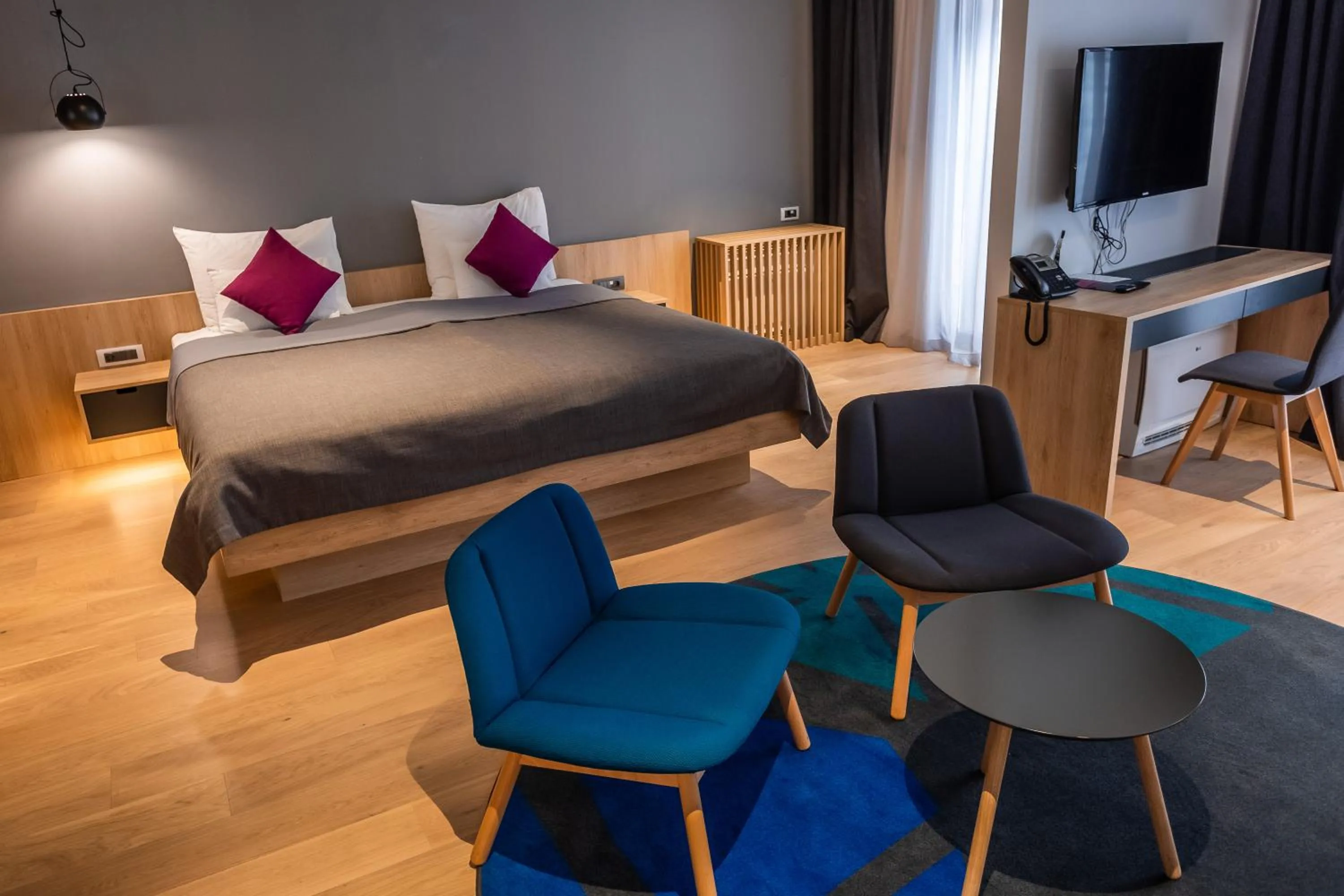 Junior Suite with Terrace - single occupancy in Hotel Academia