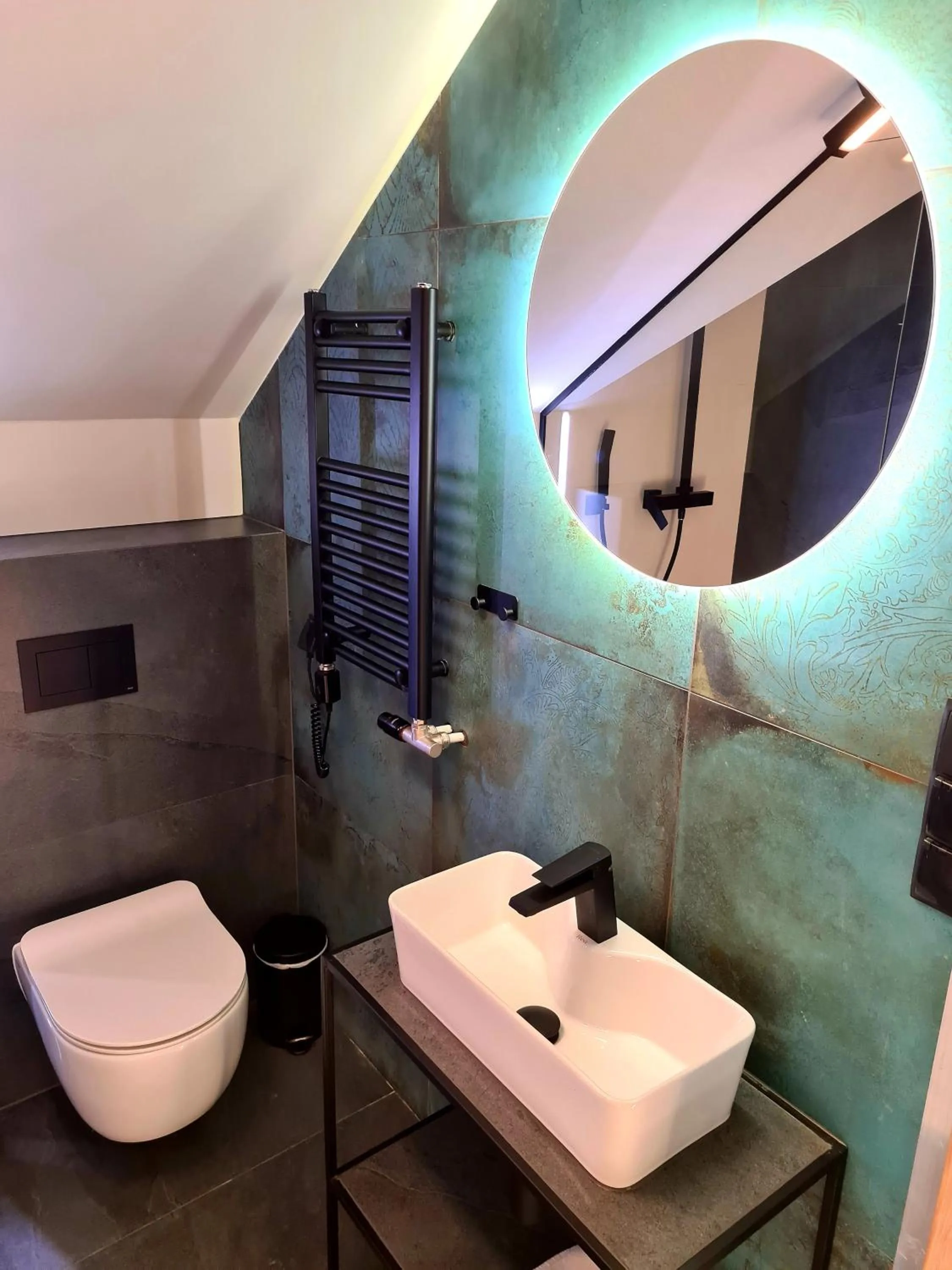 Bathroom in Willa Sienkiewiczówka