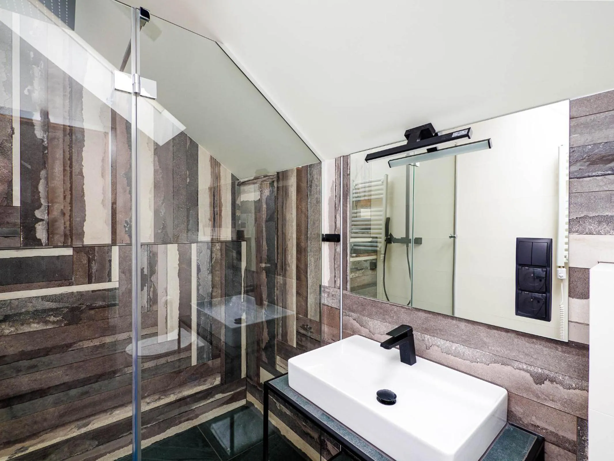 Bathroom in Willa Sienkiewiczówka