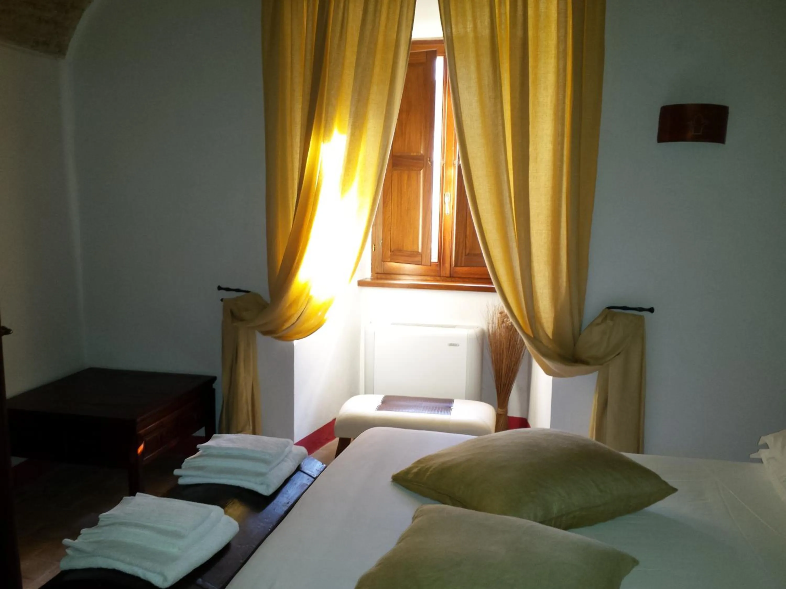 Bedroom, Bed in Torre della Botonta