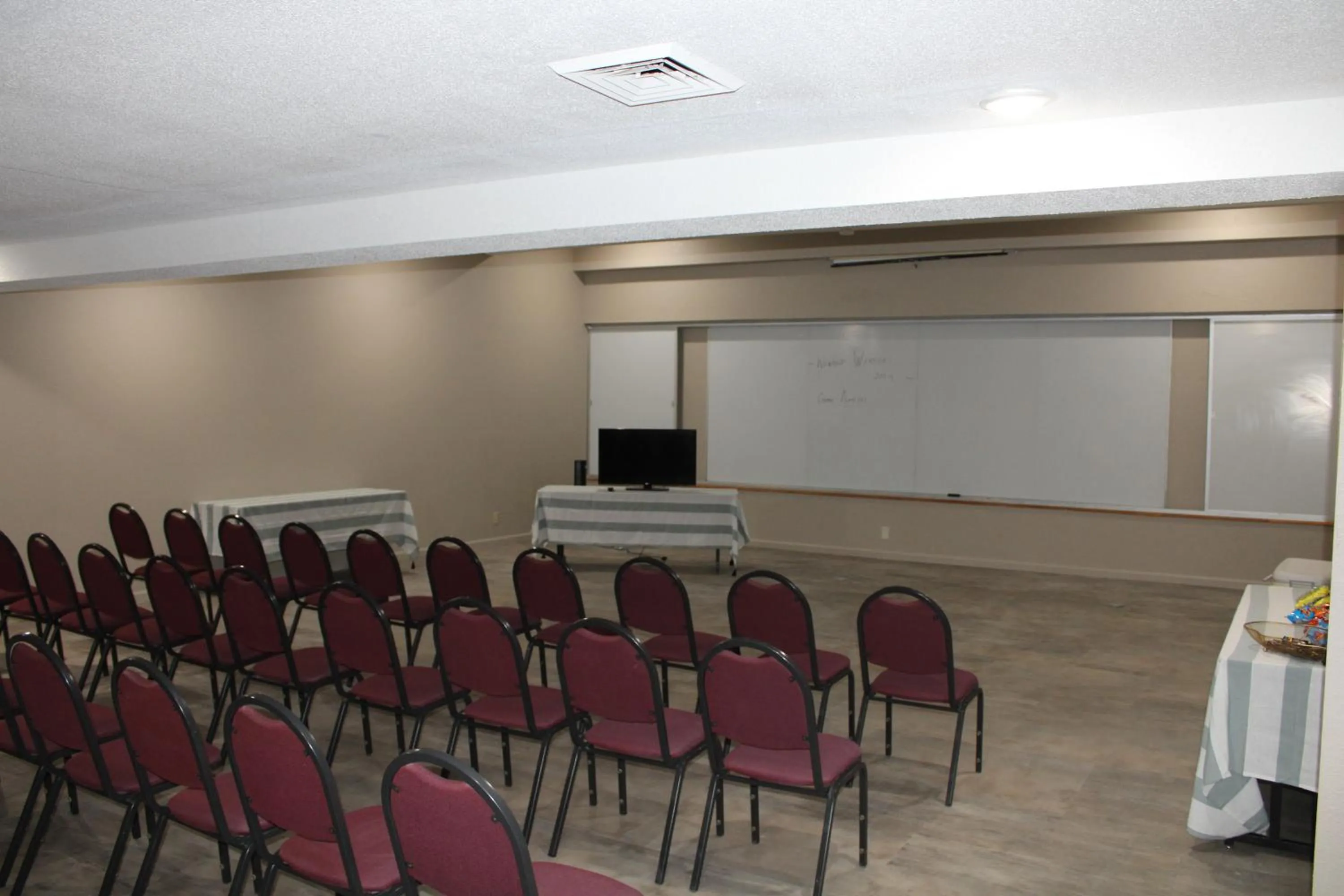 Business facilities in BlissPoint Inn, Kokomo