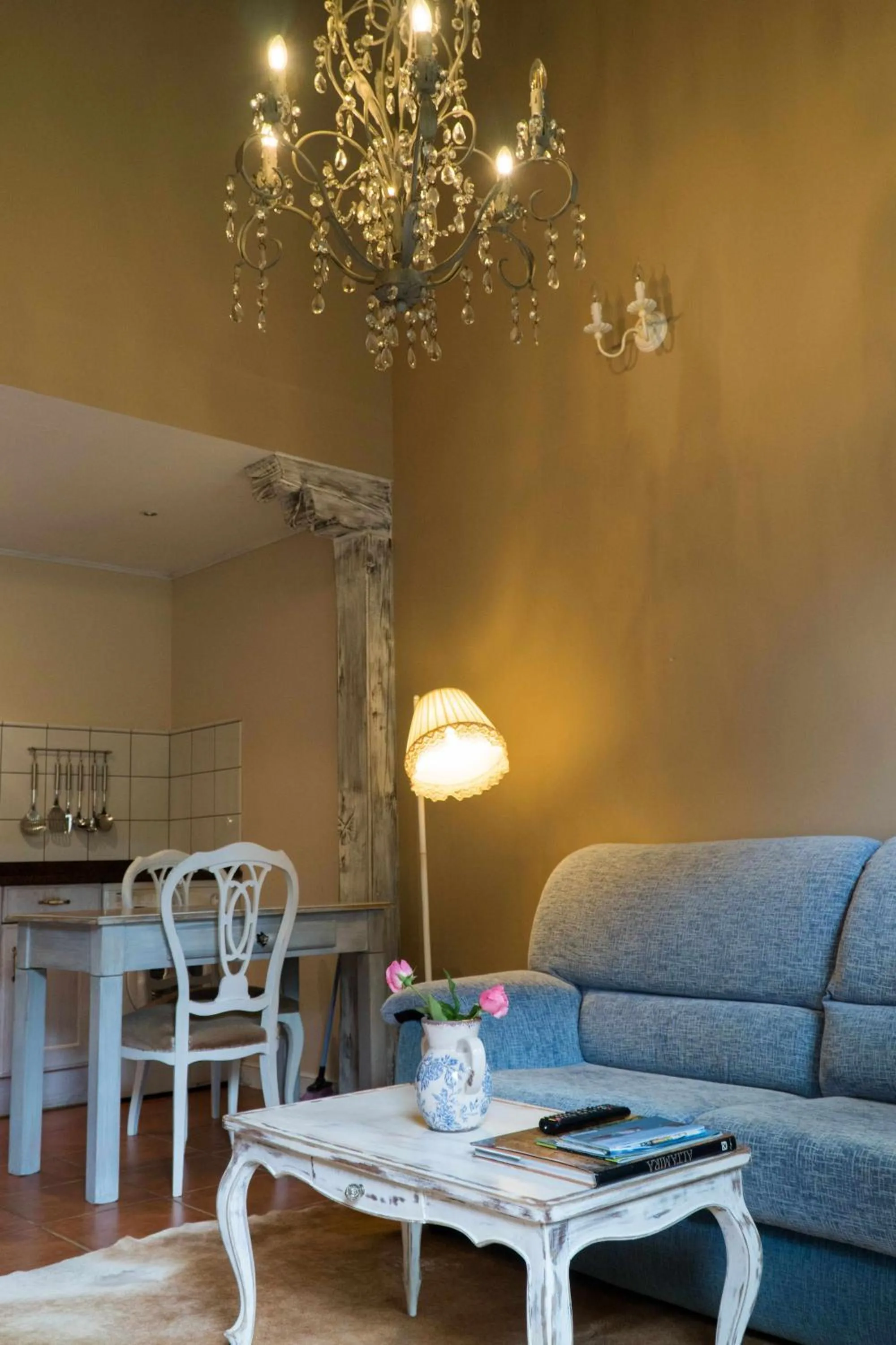 Communal lounge/ TV room in Apartamentos Arcadia