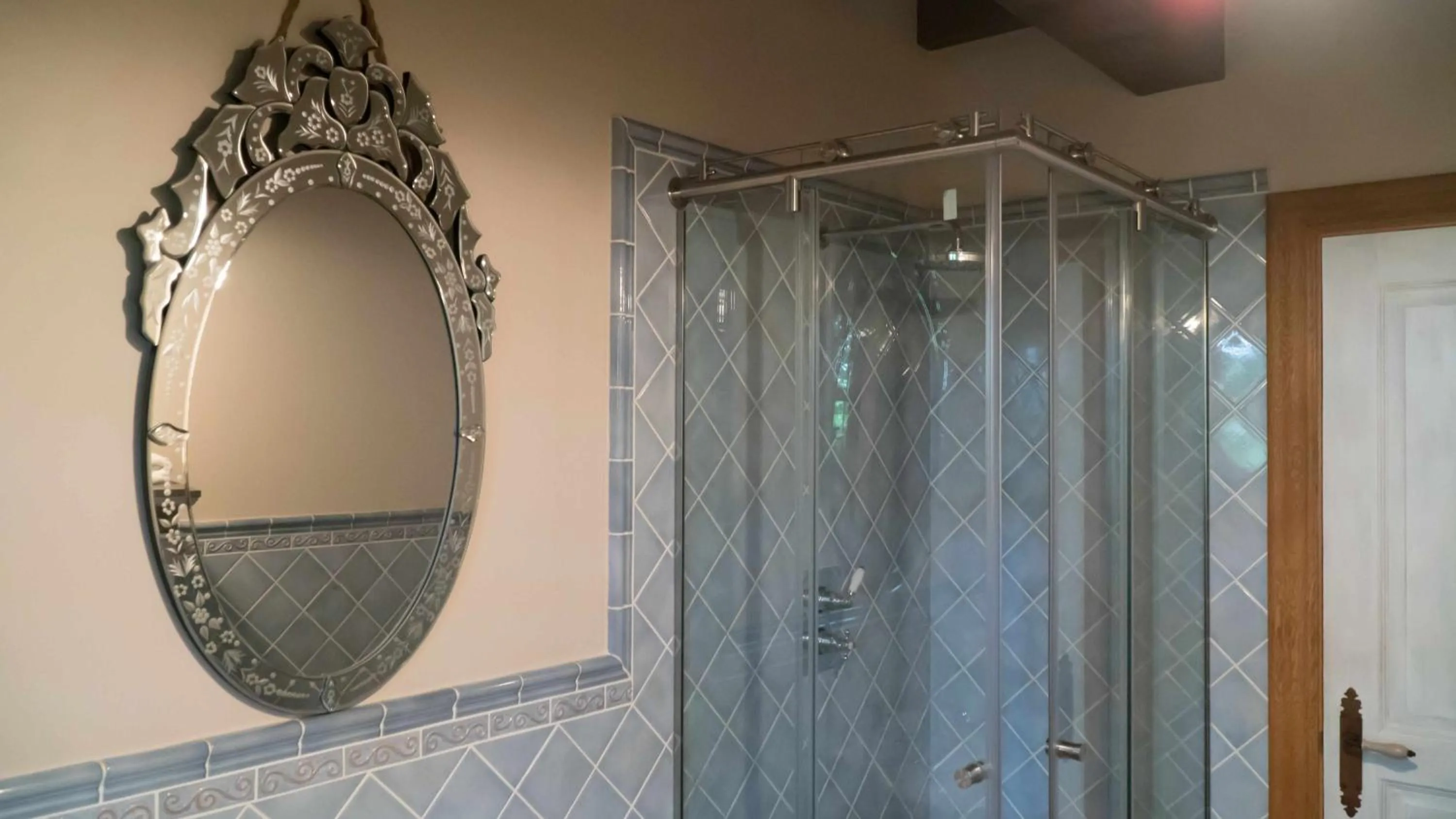 Shower in Apartamentos Arcadia