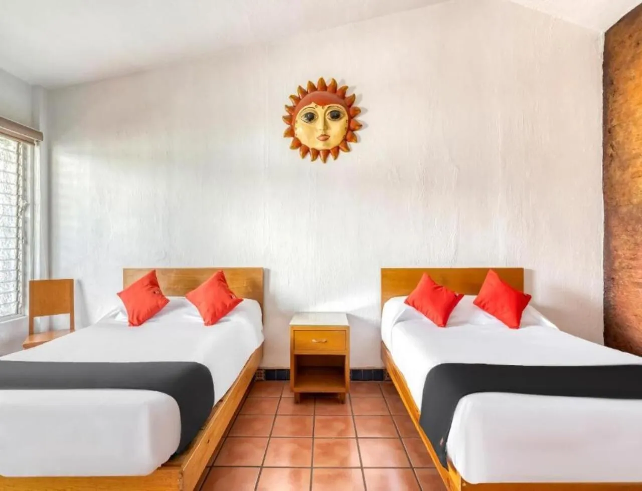 Photo of the whole room, Bed in Hotel Arana Tonalá