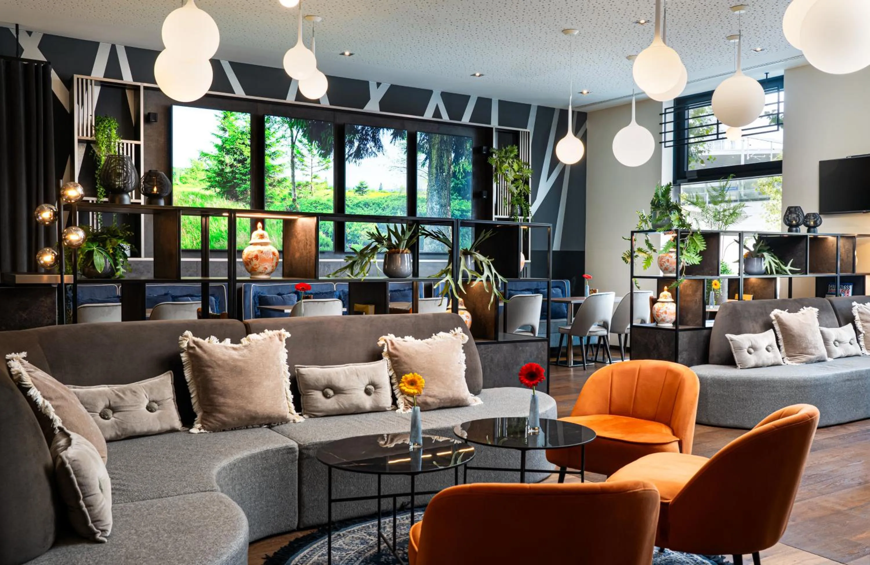 Lobby or reception in Leonardo Hotel Vienna Hauptbahnhof