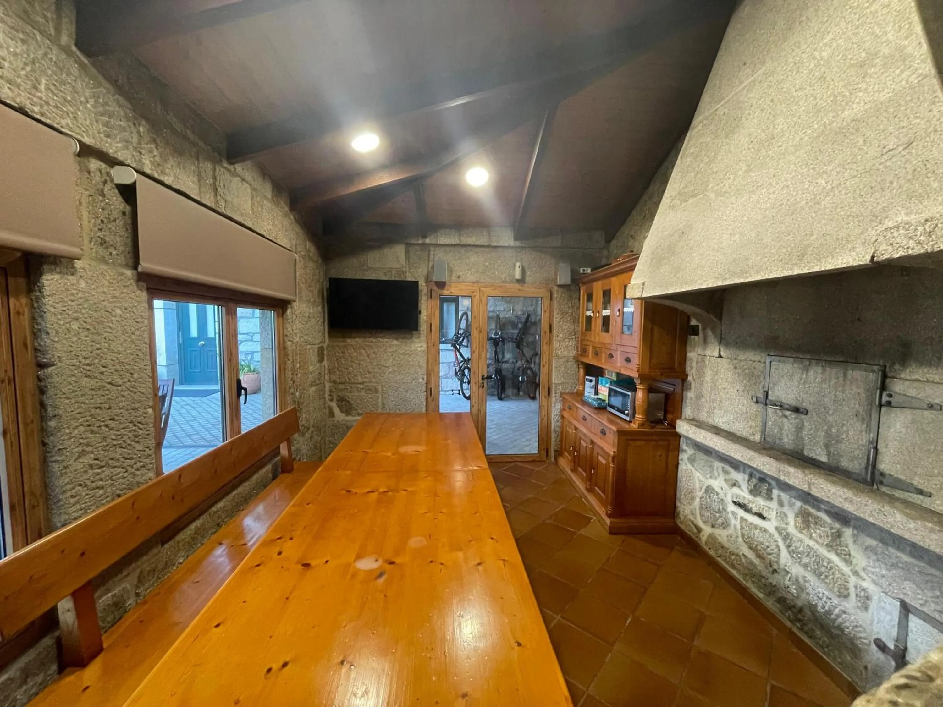 BBQ facilities in Apartamentos Río Sil