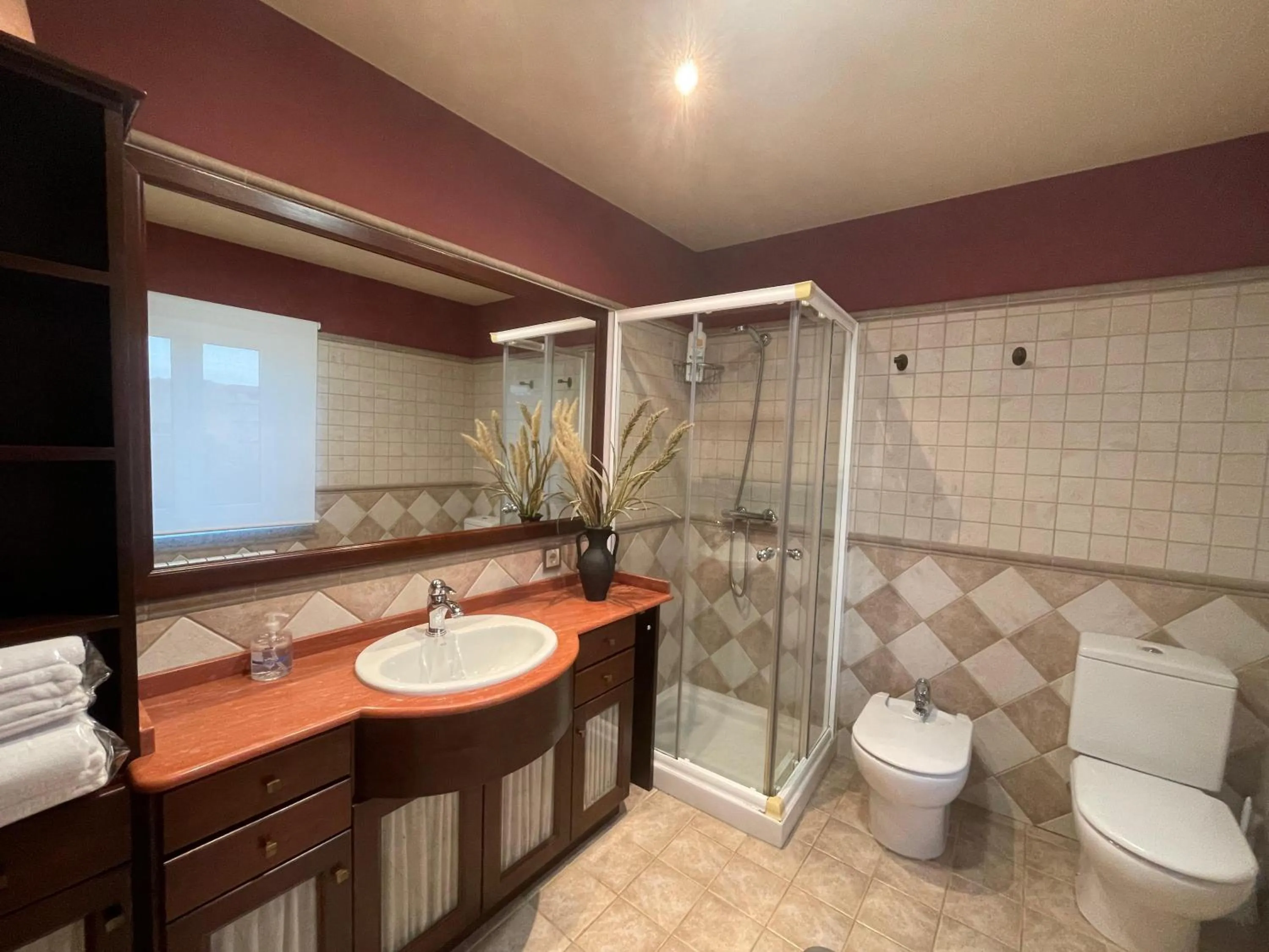 Bathroom in Apartamentos Río Sil