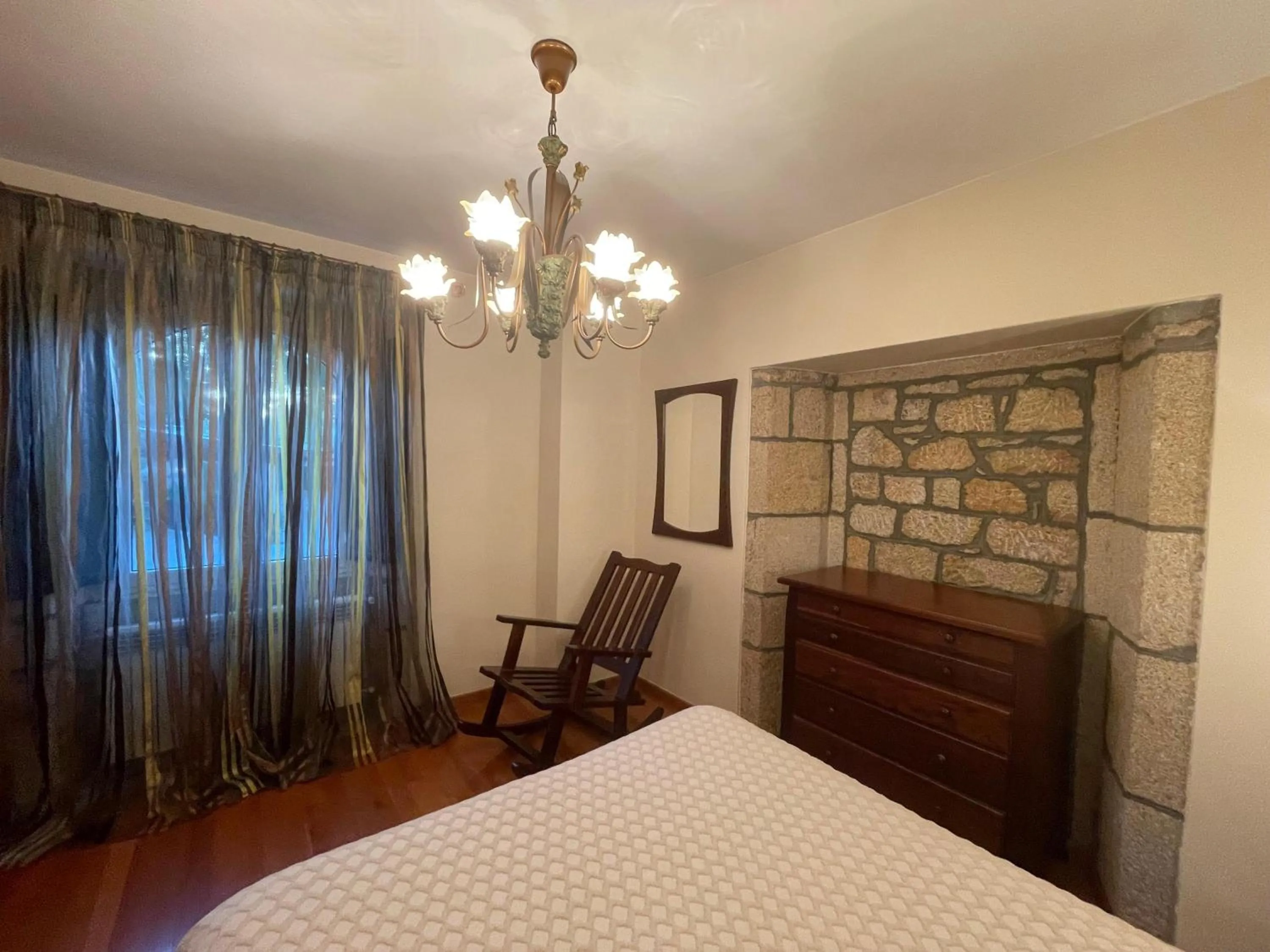 Bedroom, Bed in Apartamentos Río Sil