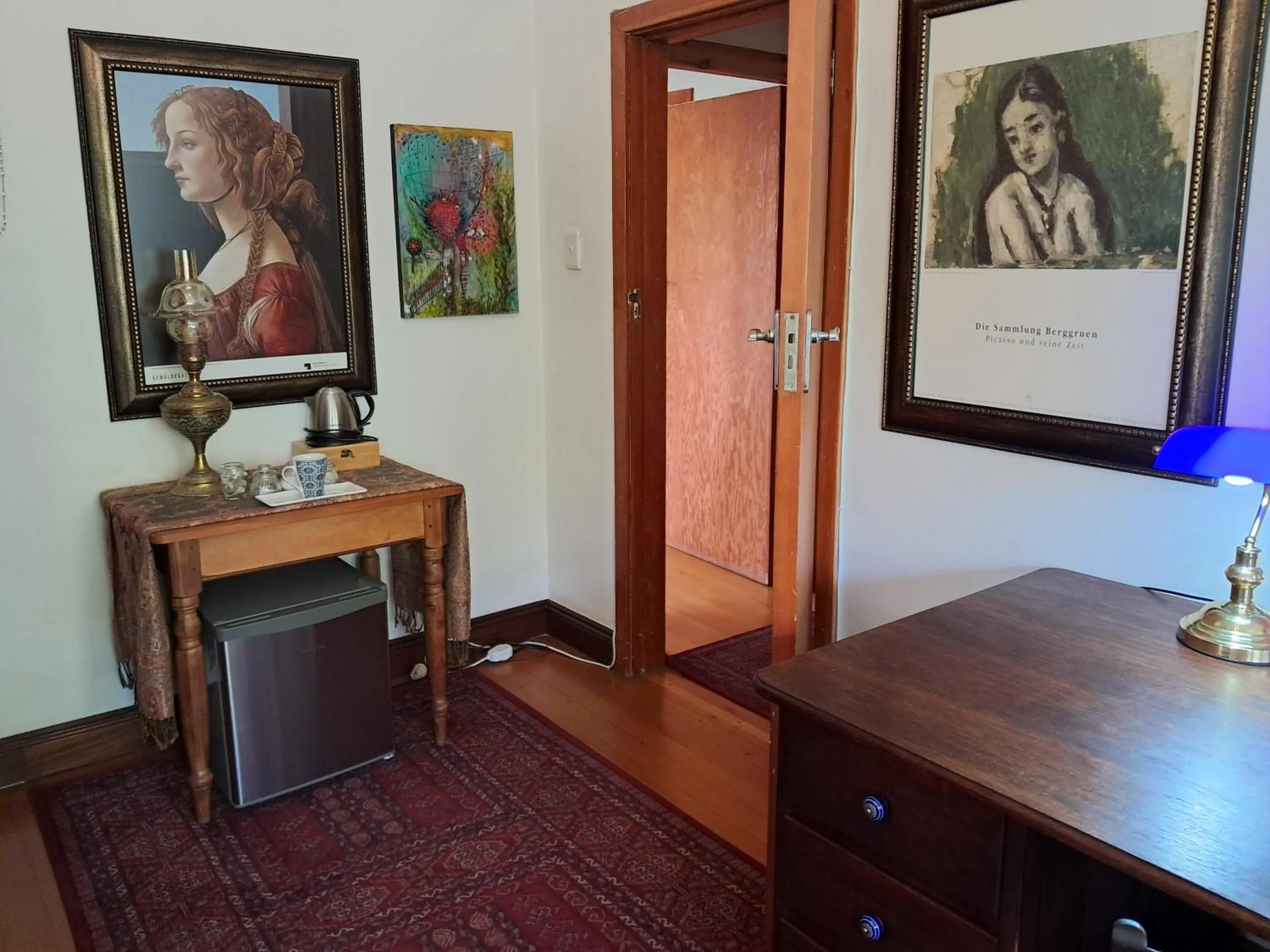 Coffee/tea facilities in 29onTait Guest House