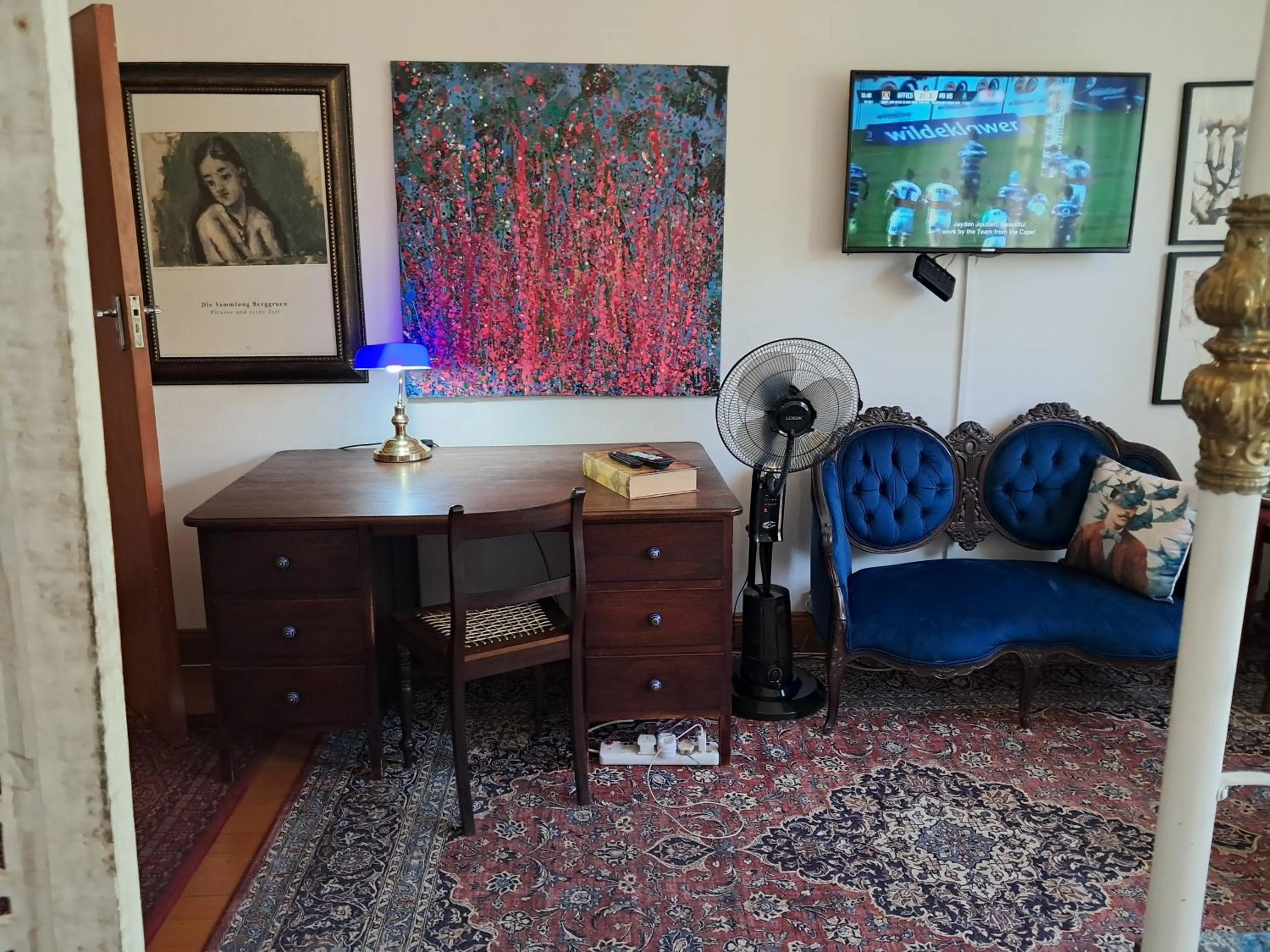 Seating area in 29onTait Guest House