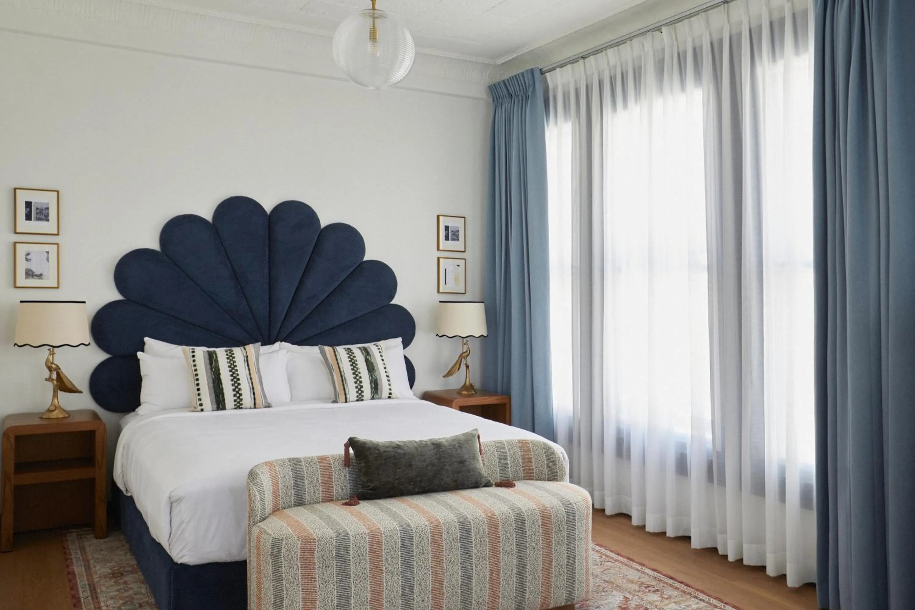 Bed in Granger Hotel San Diego, a Member of Design Hotels, part of Marriott Bonvoy