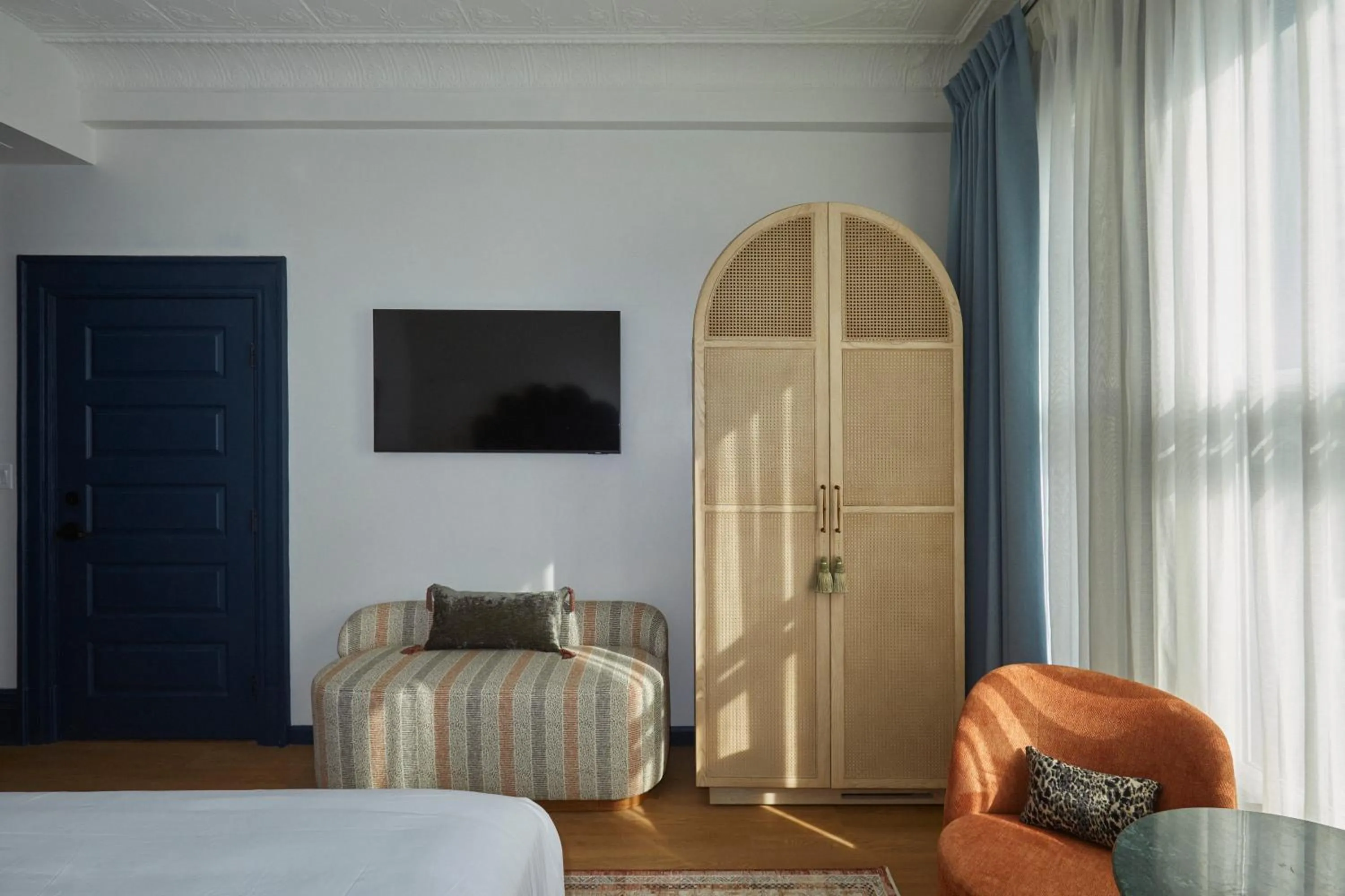 Bedroom, Bed in Granger Hotel San Diego, a Member of Design Hotels, part of Marriott Bonvoy