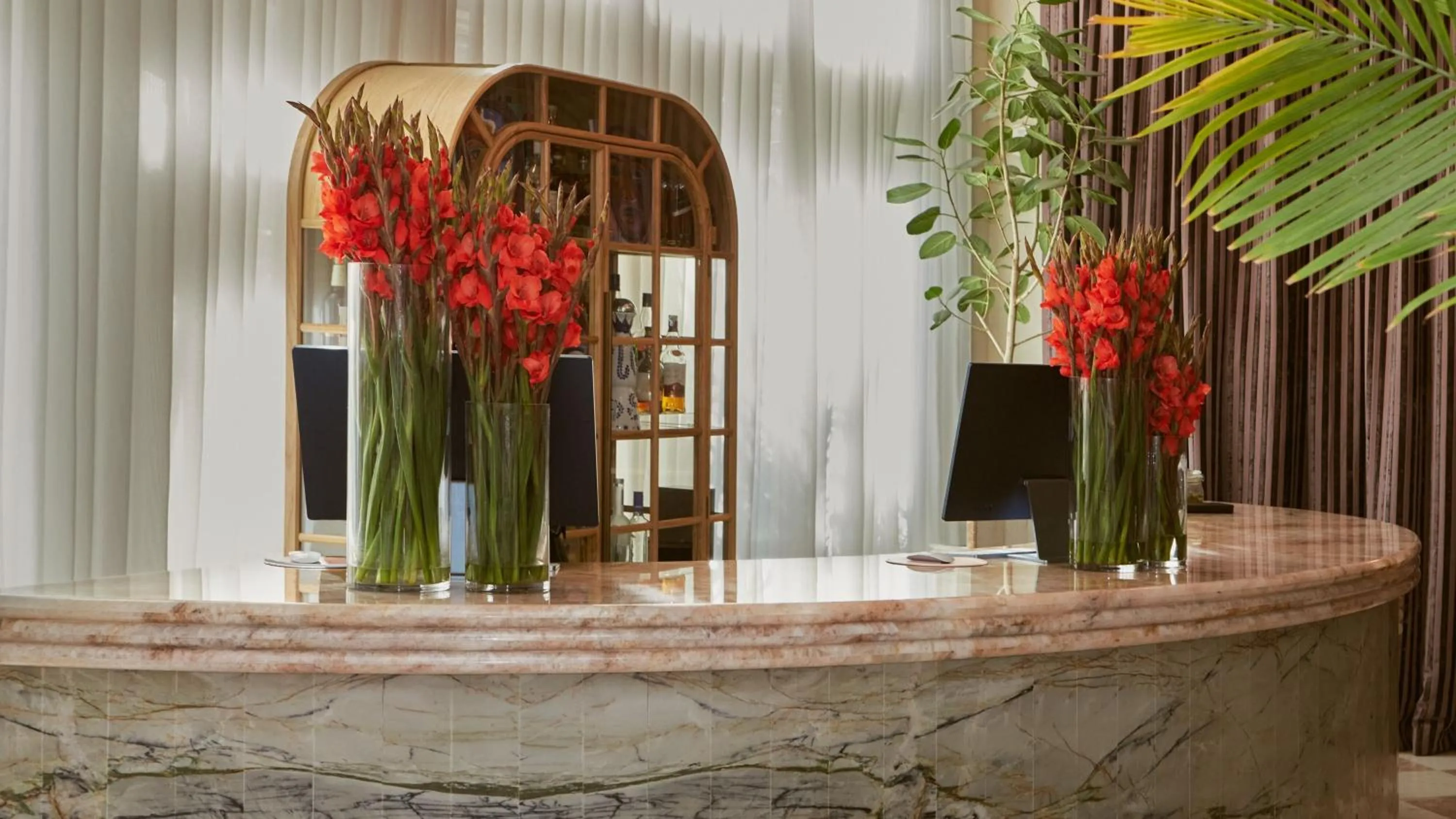 Lobby or reception in Granger Hotel San Diego, a Member of Design Hotels, part of Marriott Bonvoy