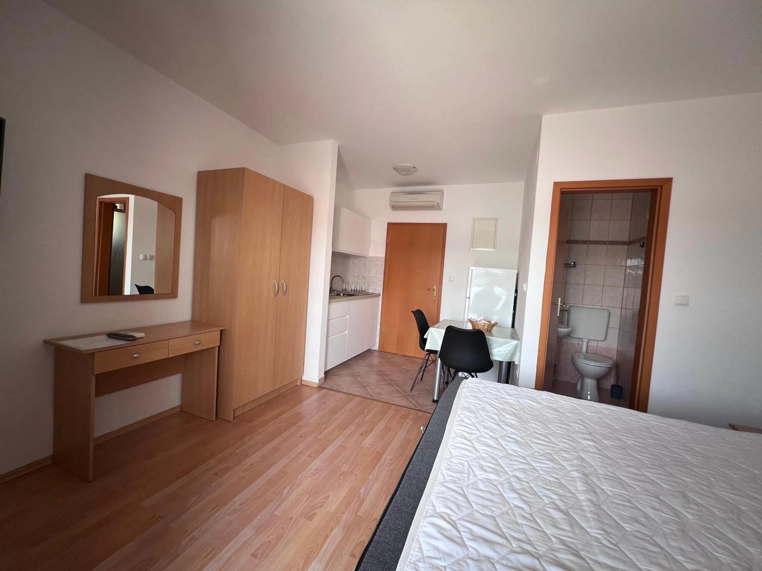 Photo of the whole room, Bed in Apartments Palit Rab
