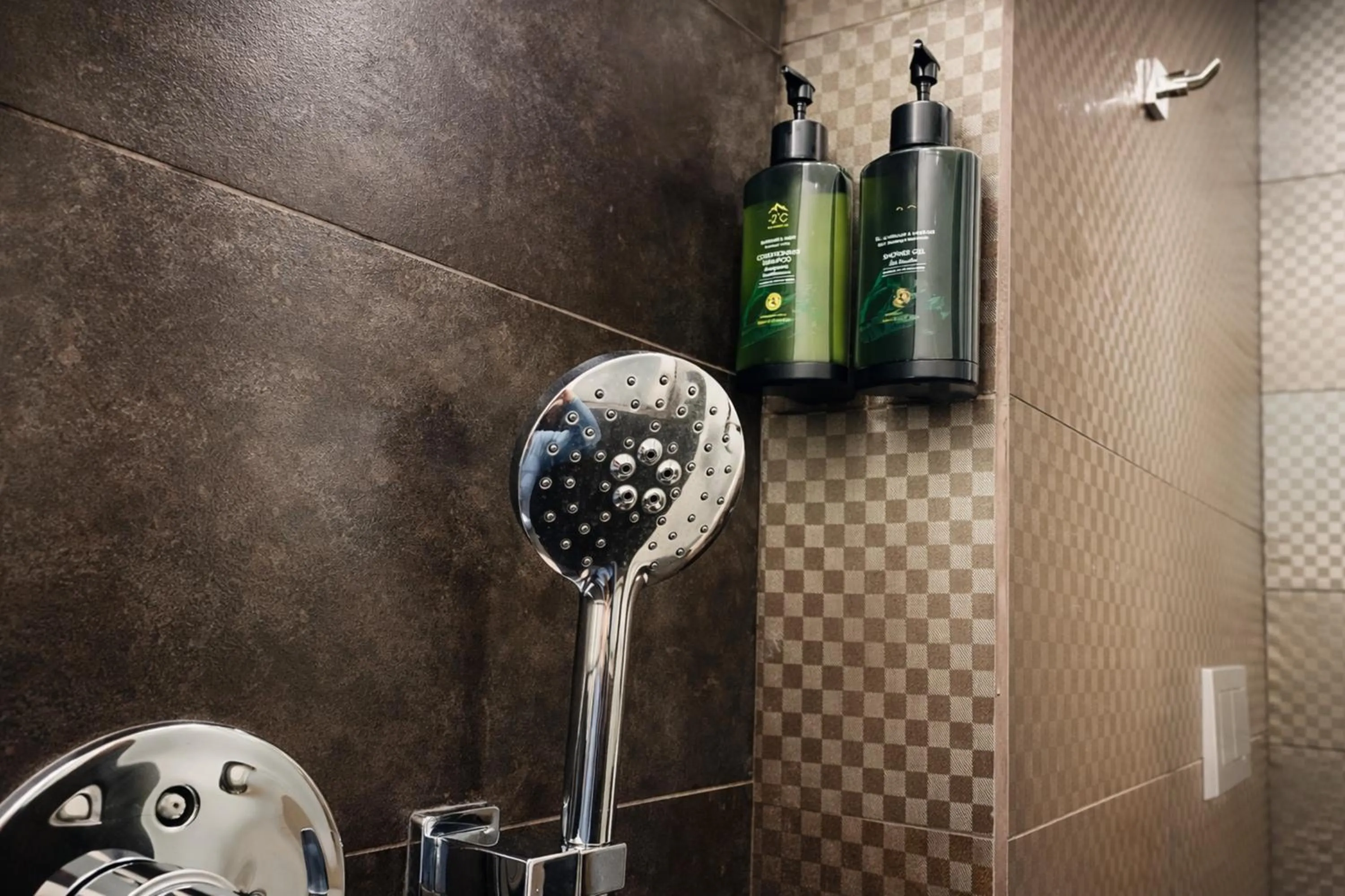 Shower in A Hotel Dickson, Stay From 9PM To 8AM