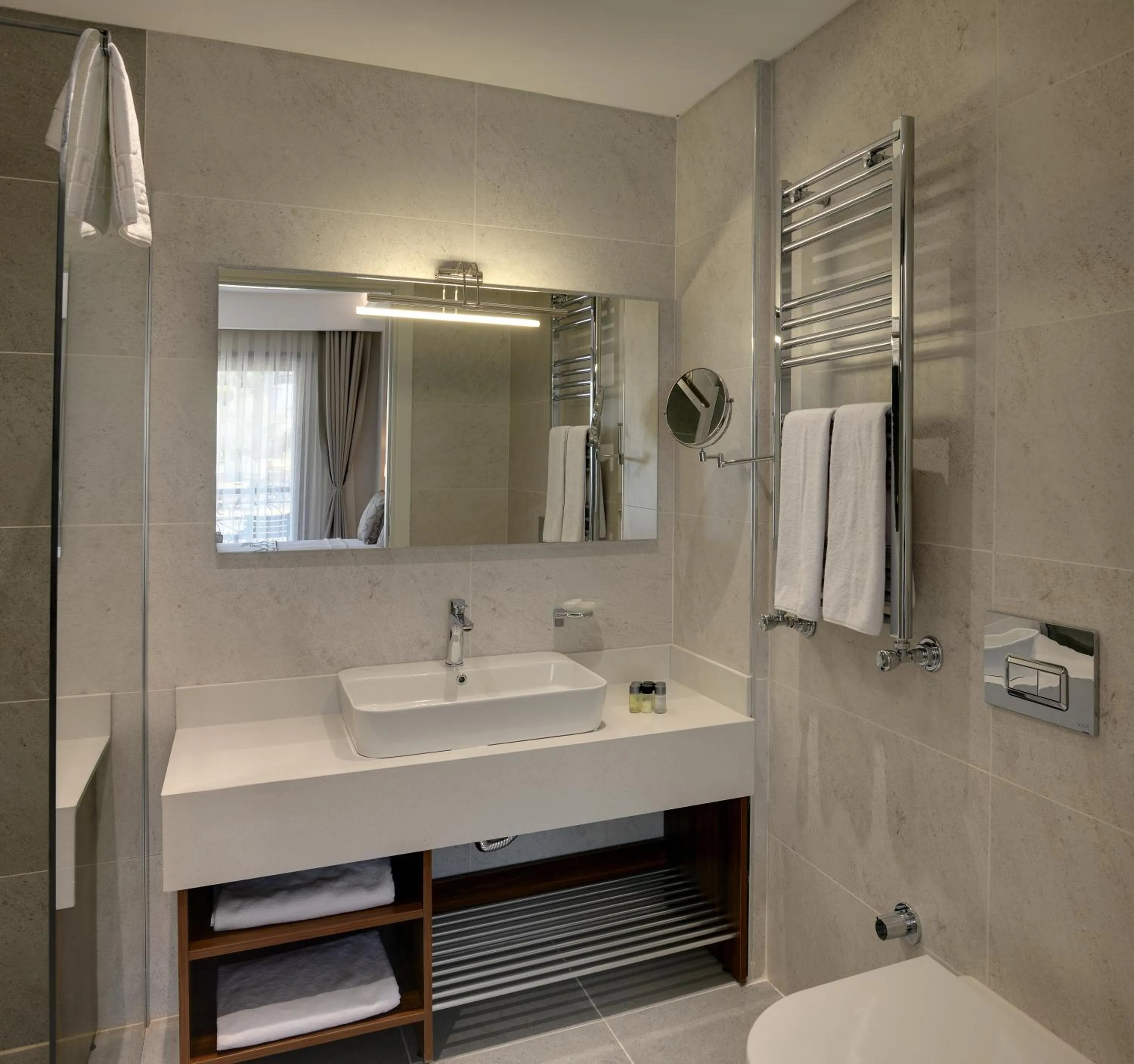 Bathroom in Dedeman Güre Nurhayat Thermal Resort&SPA