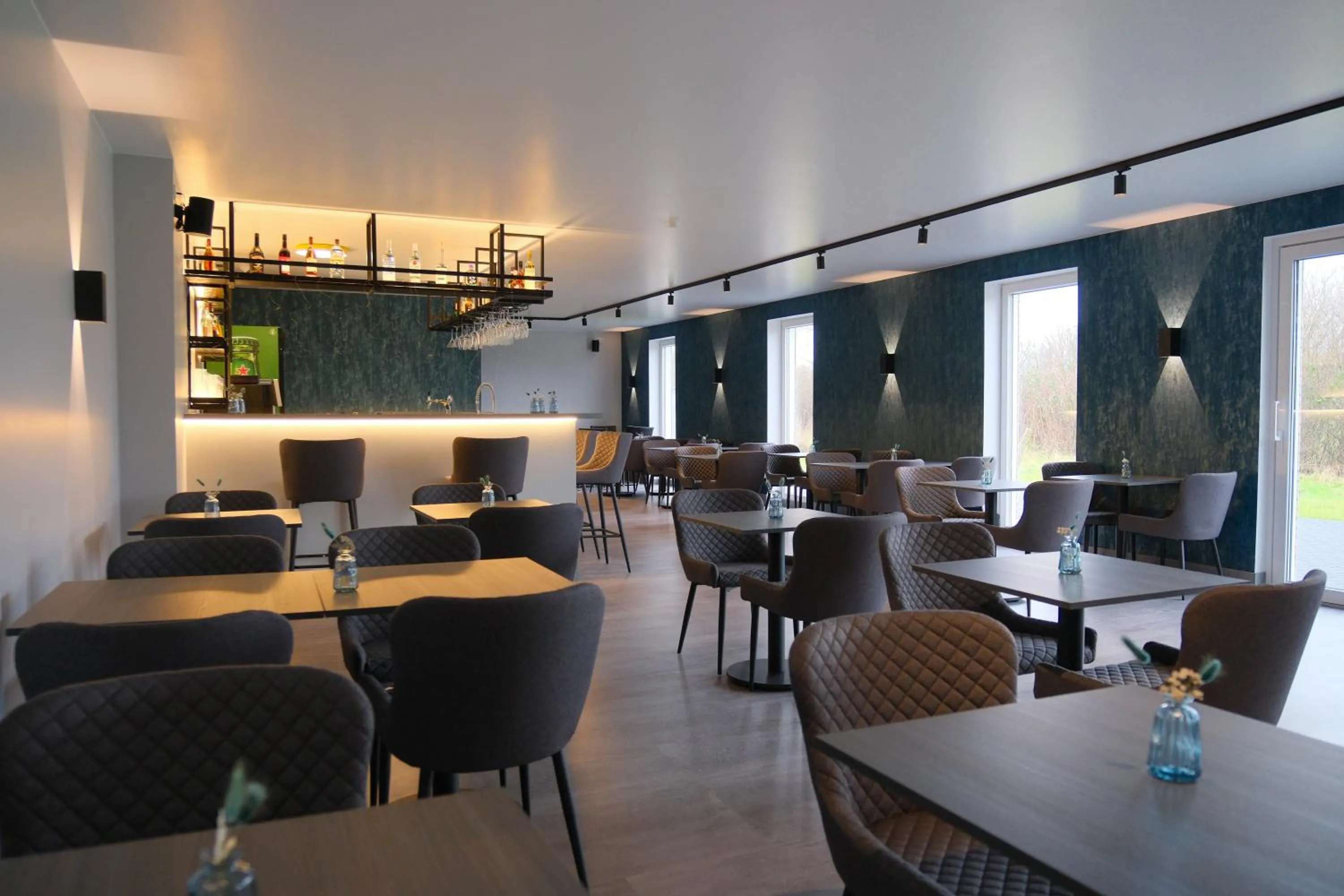 Restaurant/places to eat in Hotel Kiel by MELIO