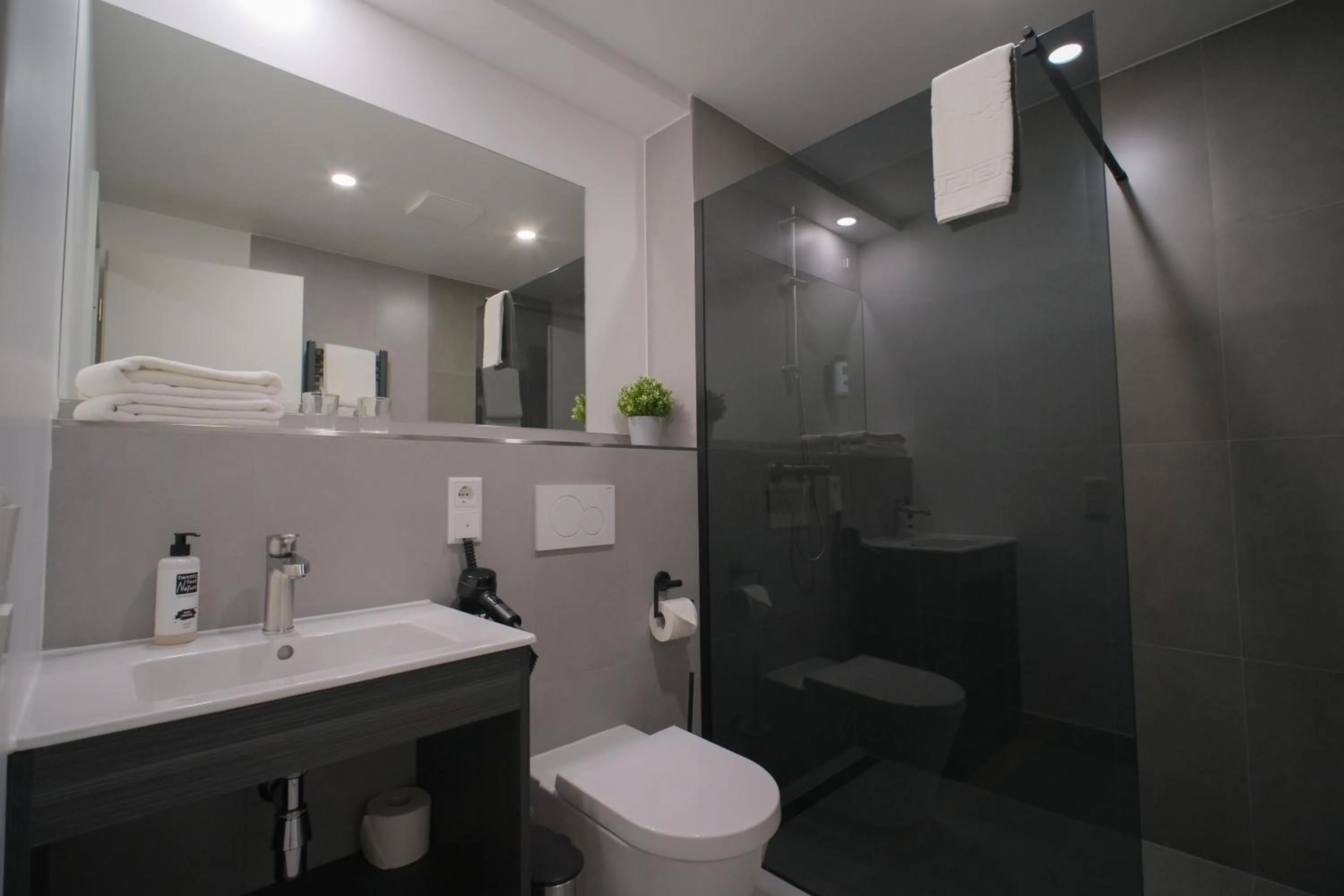 Shower in Hotel Kiel by MELIO