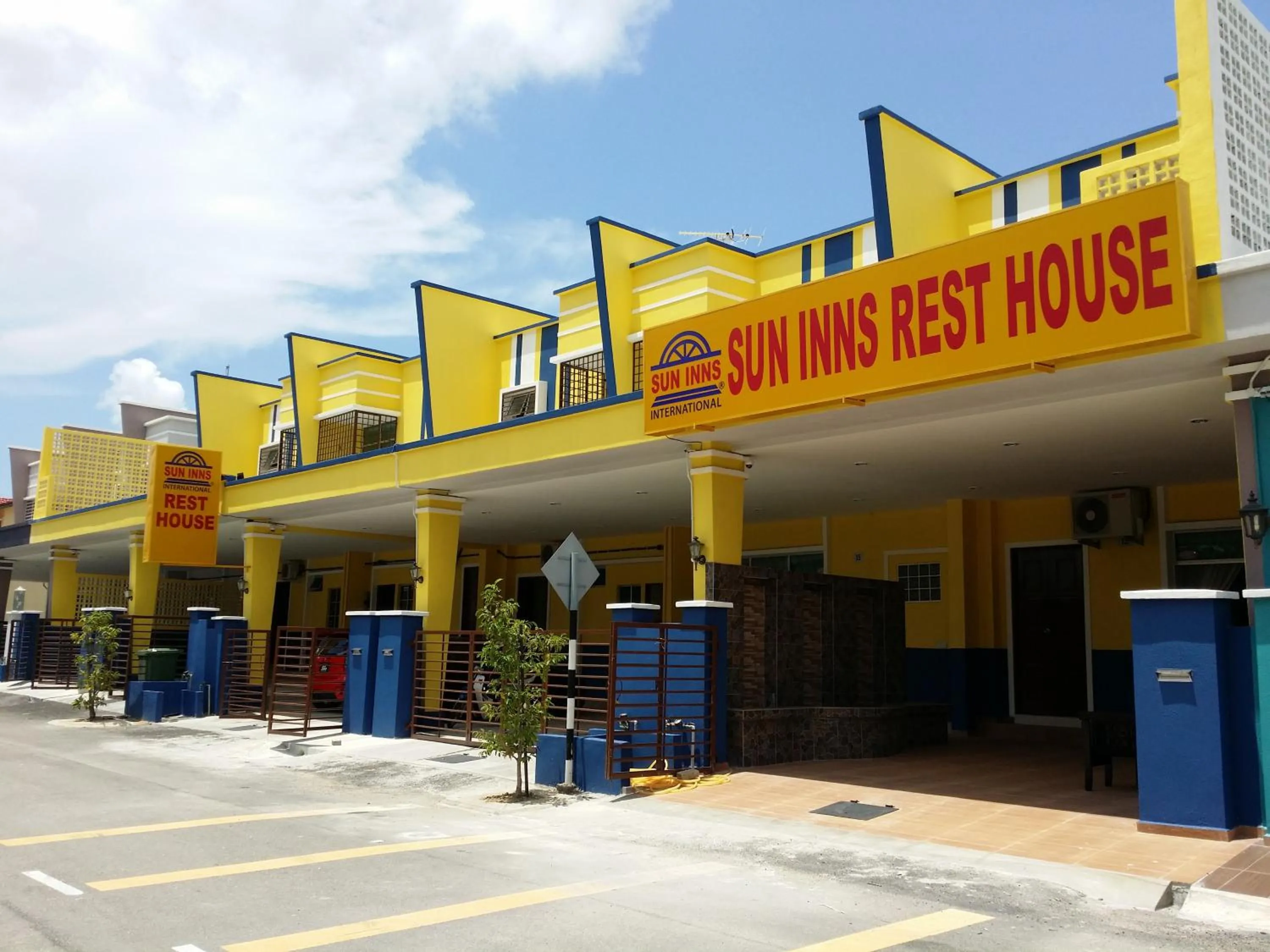 Facade/entrance in Sun Inns Rest House Kuantan