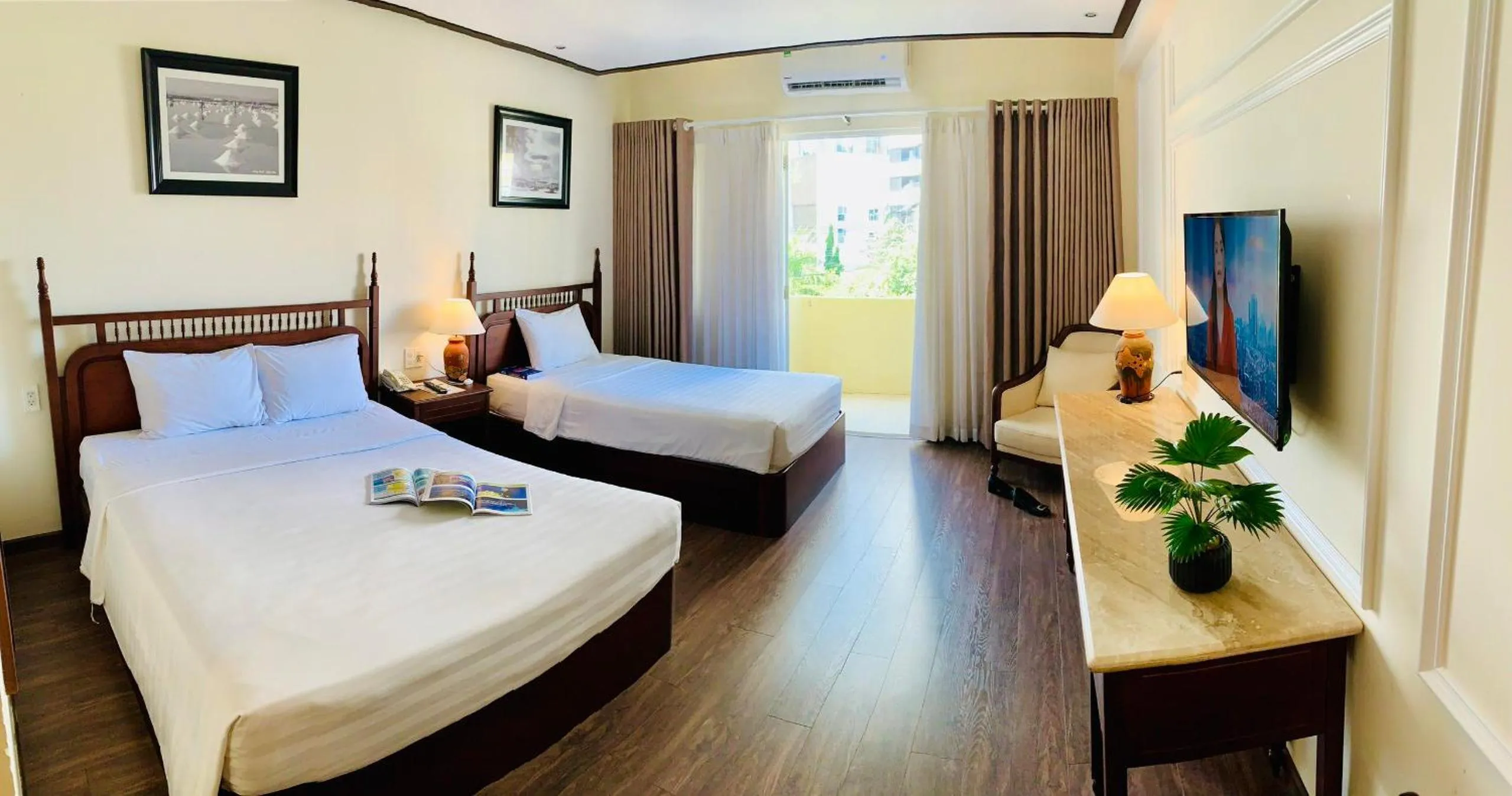 Bedroom, Bed in Tran Vien Dong Hotel