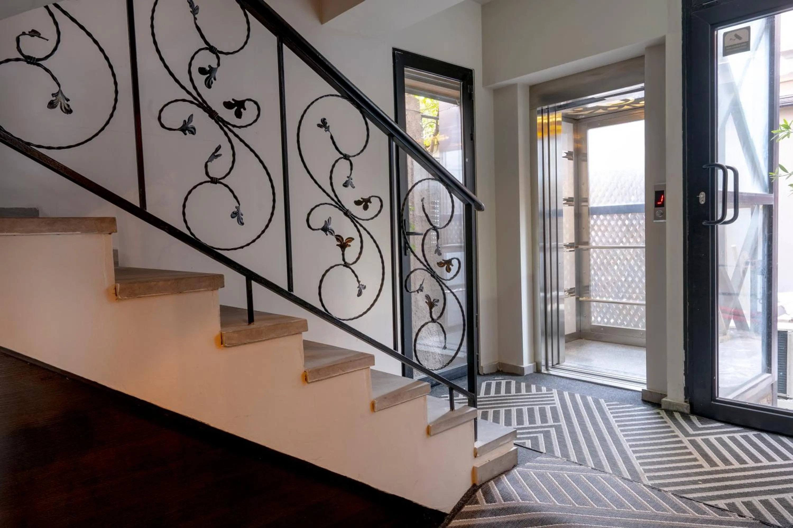 elevator in Hotel Piazza Tbilisi