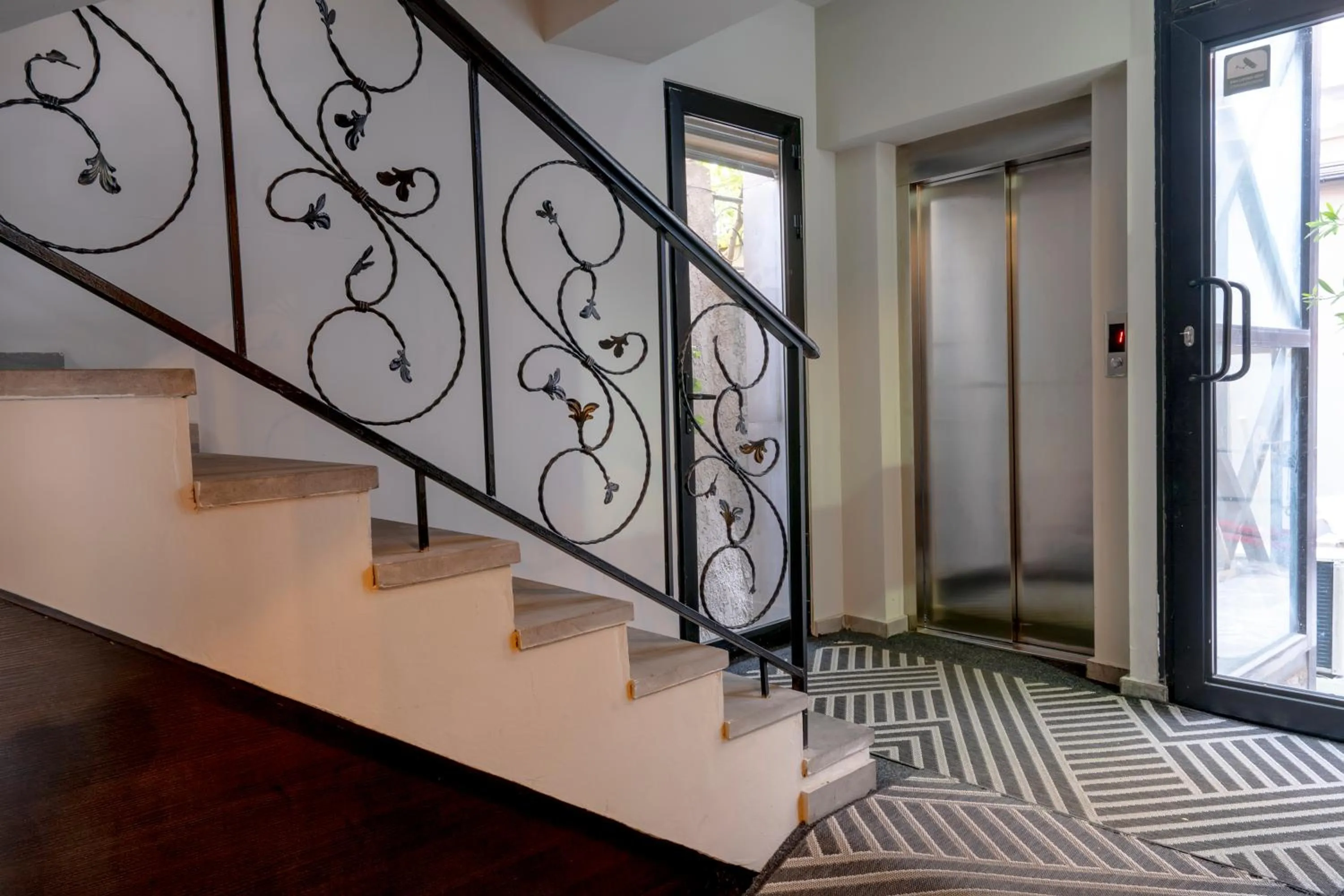 elevator in Hotel Piazza Tbilisi