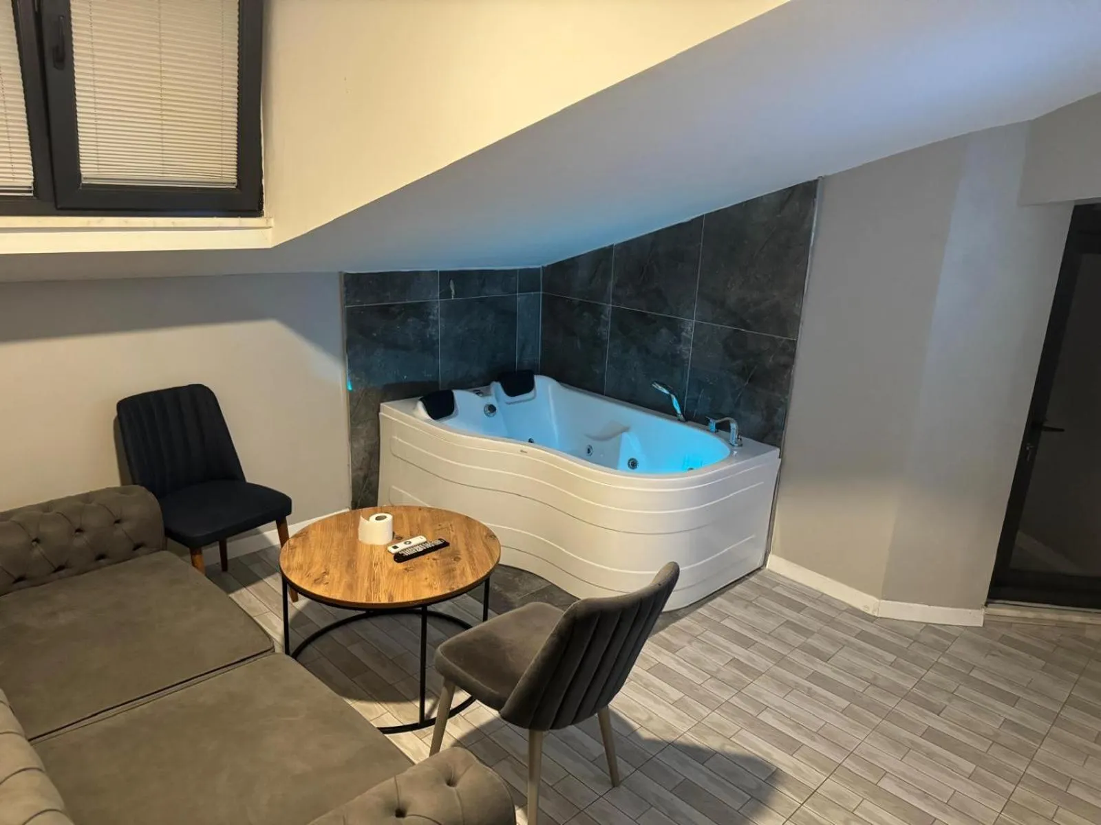 Living room in Lacasa Royal Hotel